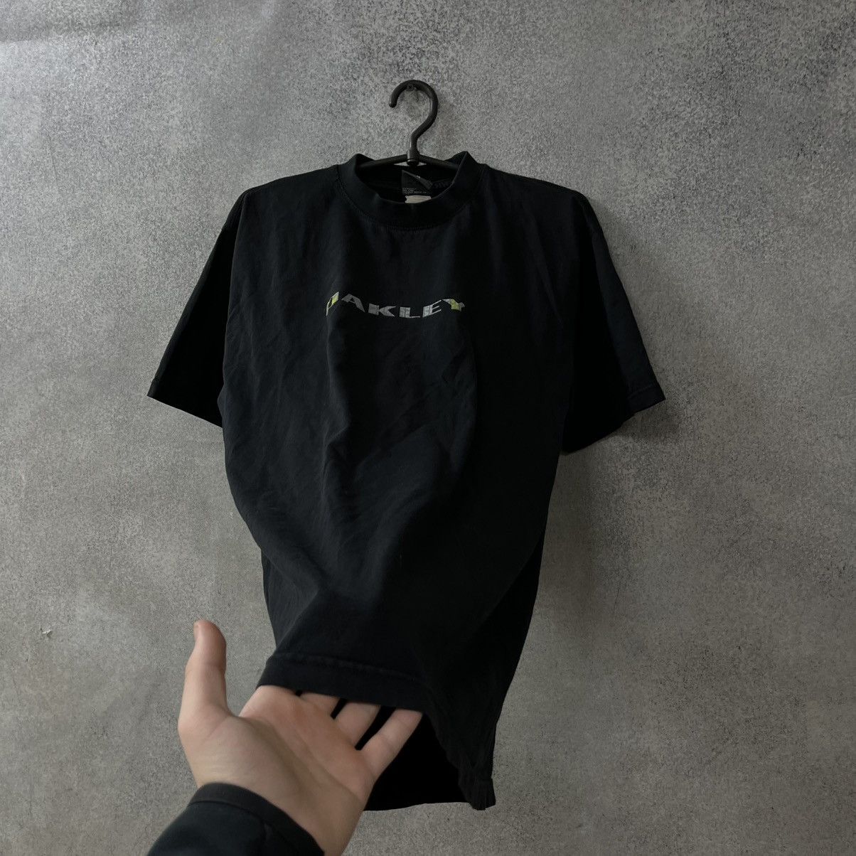 Oakley Vintage Oakley T-Shirt Big Logo Gorpcore 2000s Size US M / EU 48-50 / 2 - 6 Thumbnail