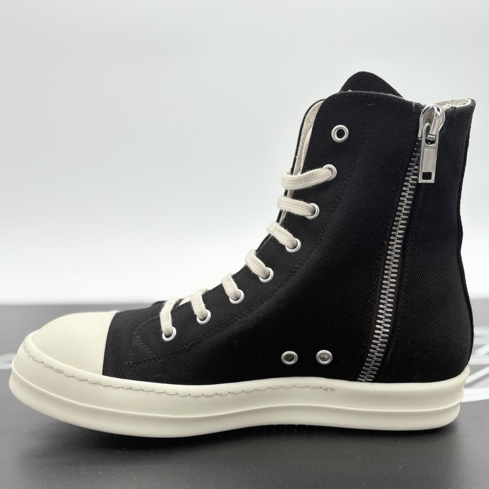 Rick Owens Rick Owens Ramones Cargo ' Black Milk ' | SUPER CLEAN! Size US 7 / EU 40 - 4 Thumbnail