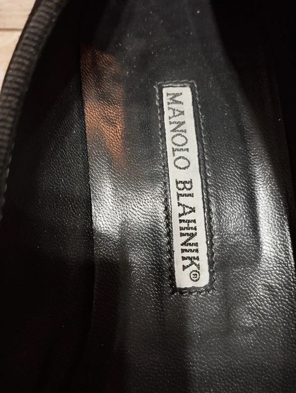 Manolo Blahnik Manolo Blahnik flats slip on size 38 i 1/2 Size US 8.5 / IT 38.5 - 6 Thumbnail