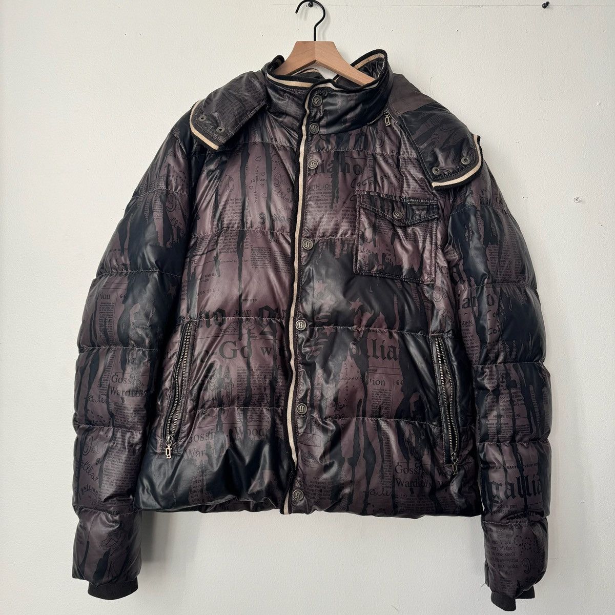 John Galliano AW2010 John Galliano Magazine Newspapers Hood Puffer Jacket Size US M / EU 48-50 / 2 - 1 Thumbnail