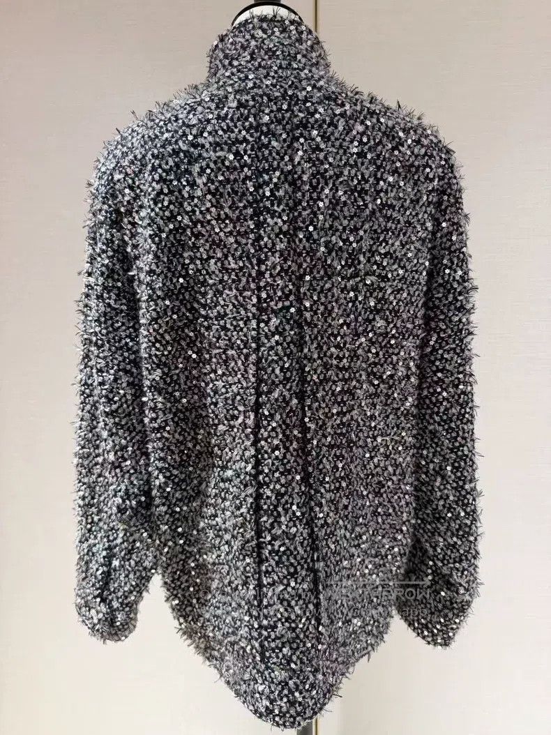 Chanel Chanel 21B sequin heavy industry jacket Size XS / US 0-2 / IT 36-38 - 2 Thumbnail