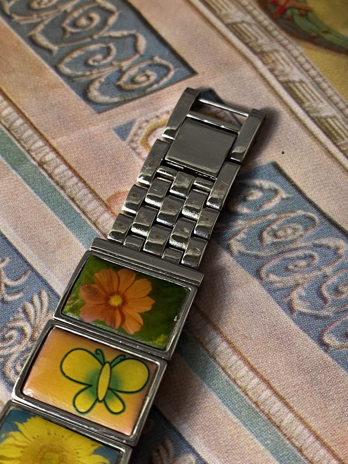 Japanese Brand Floral Butterfly Watch V-350 Japan Movt Size ONE SIZE - 5 Thumbnail
