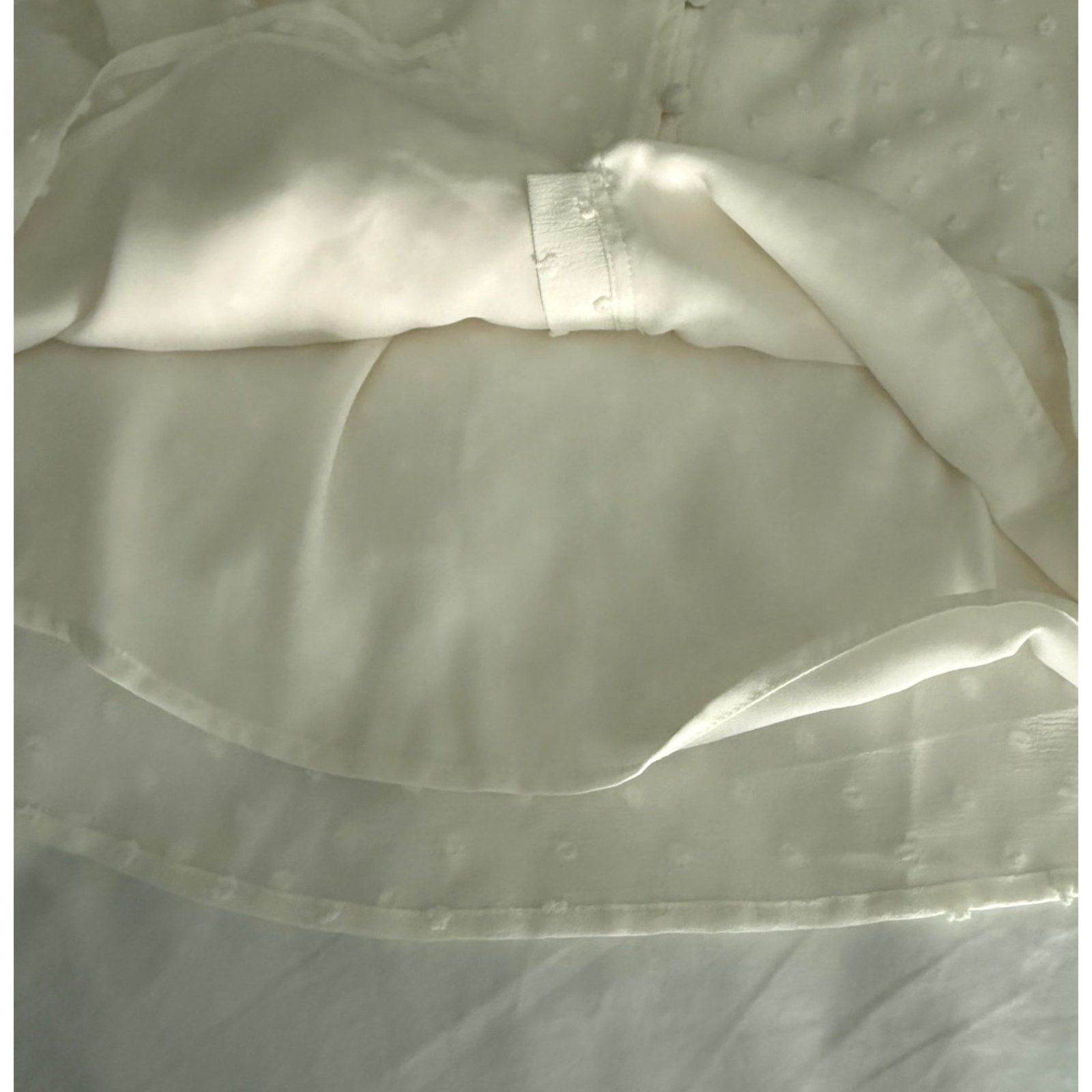 Loft NWT LOFT Cream Textured Button Blouse – Size XS Size XS / US 0-2 / IT 36-38 - 9 Thumbnail