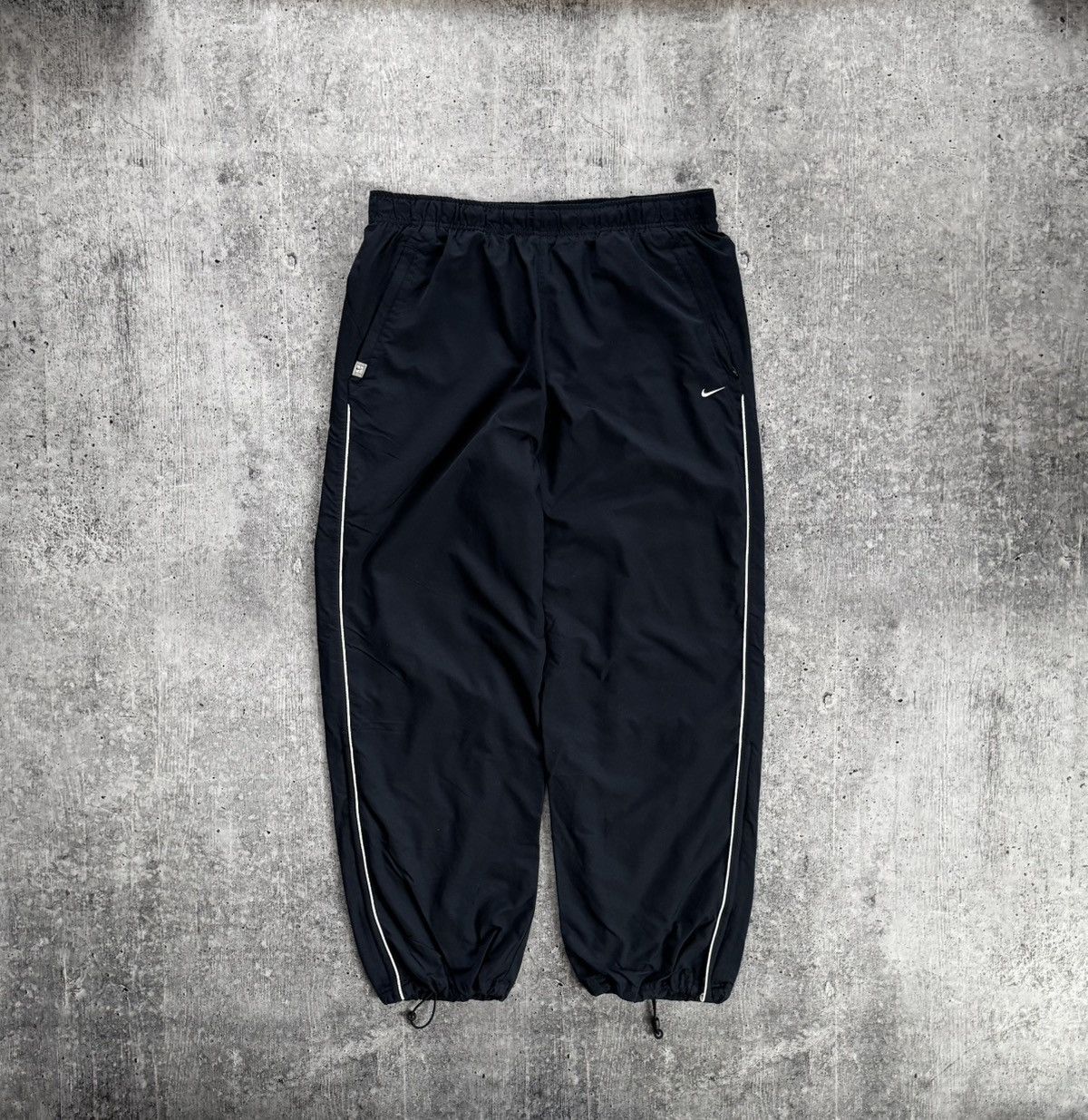 Nike Nike Vintage Nylon TrackPants Joggers Y2K Navy Drill XXL Size US 38 / EU 54 - 1 Thumbnail