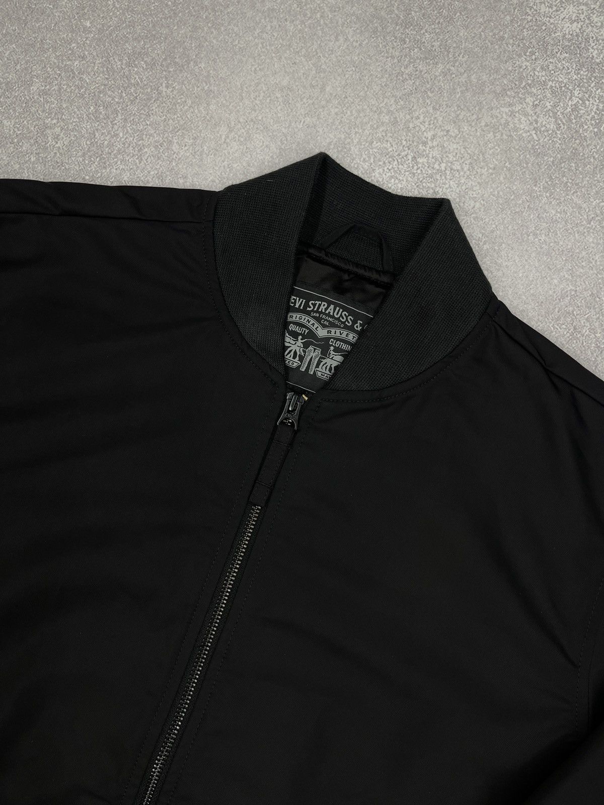 Levi's Mens Levis Black Bomber Jacket Size M Size US M / EU 48-50 / 2 - 4 Thumbnail