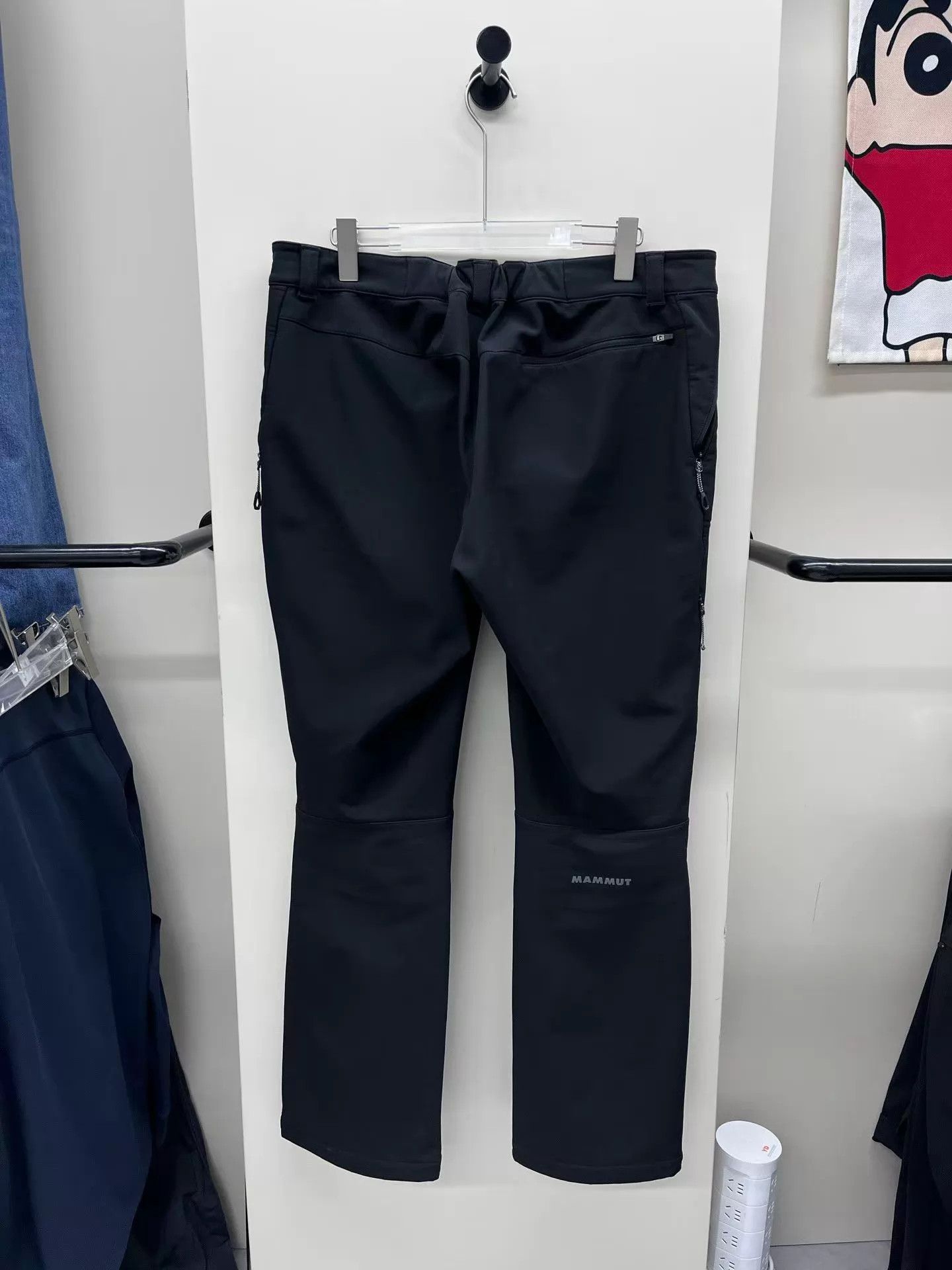 Mammut MAMMUT Runbold AF Men's 99N W/P Softshell Hiking Pant Size US 38 / EU 54 - 2 Thumbnail