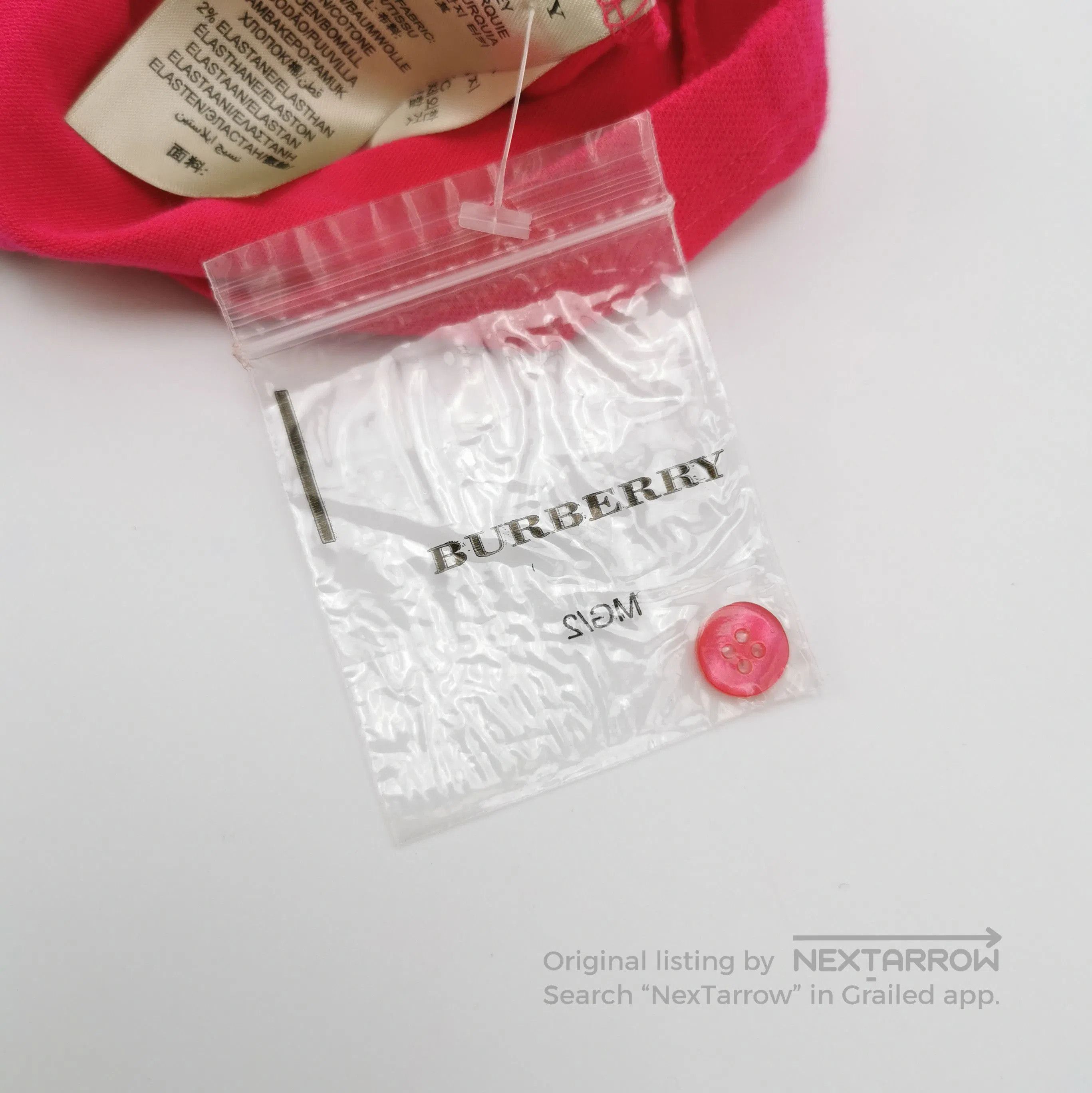 Burberry Burberry Embroidered Logo Polo Shirt in Red . Size US M / EU 48-50 / 2 - 4 Thumbnail