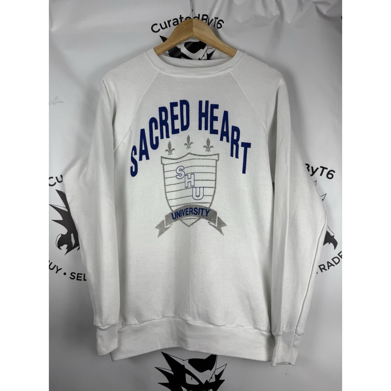 Champion Vintage 1980s Sacred Heart Champion Sweatshirt Large Size US L / EU 52-54 / 3 - 1 Thumbnail