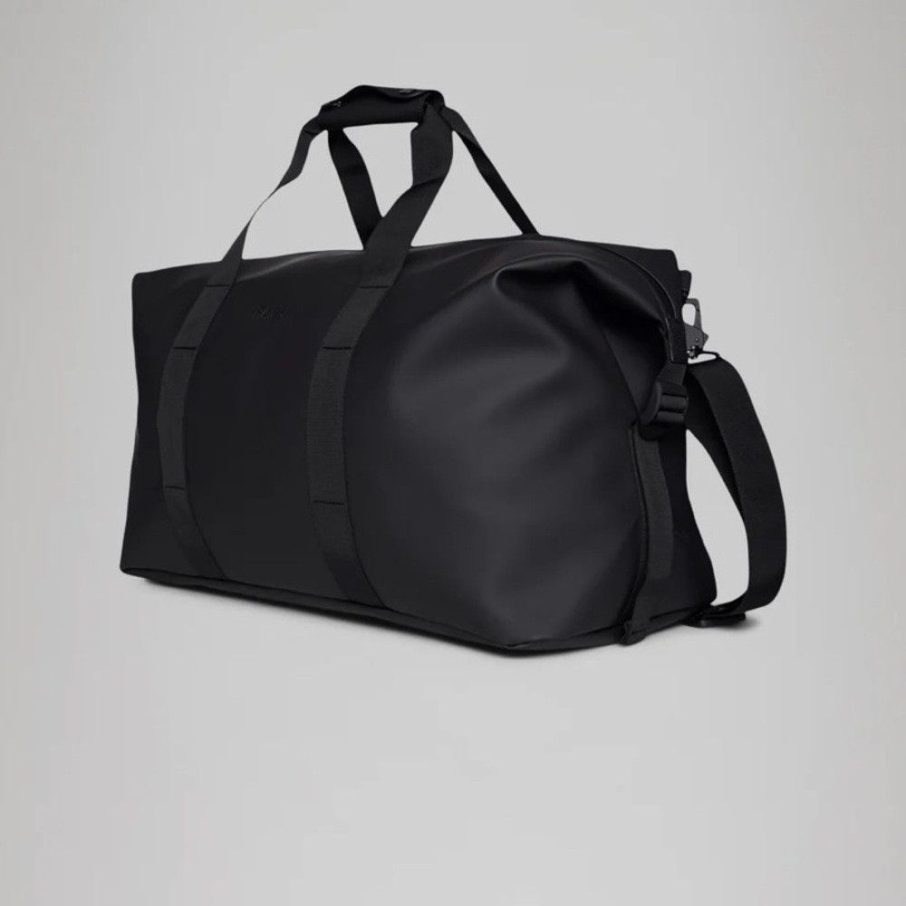 Rains RAINS Hilo Weekend Bag NWT Black W3 9.5 Gallon Capacity Size ONE SIZE - 3 Thumbnail
