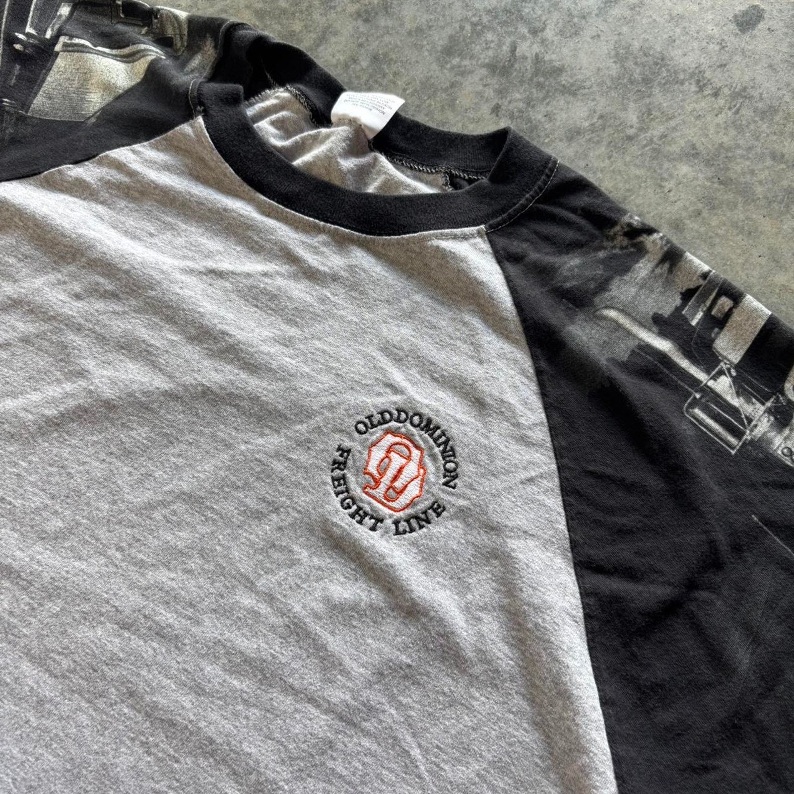 Harley Davidson × Vintage Vintage 90s Sleeve Print Old Dominion Trucker T-shirt Size US L / EU 52-54 / 3 - 3 Thumbnail