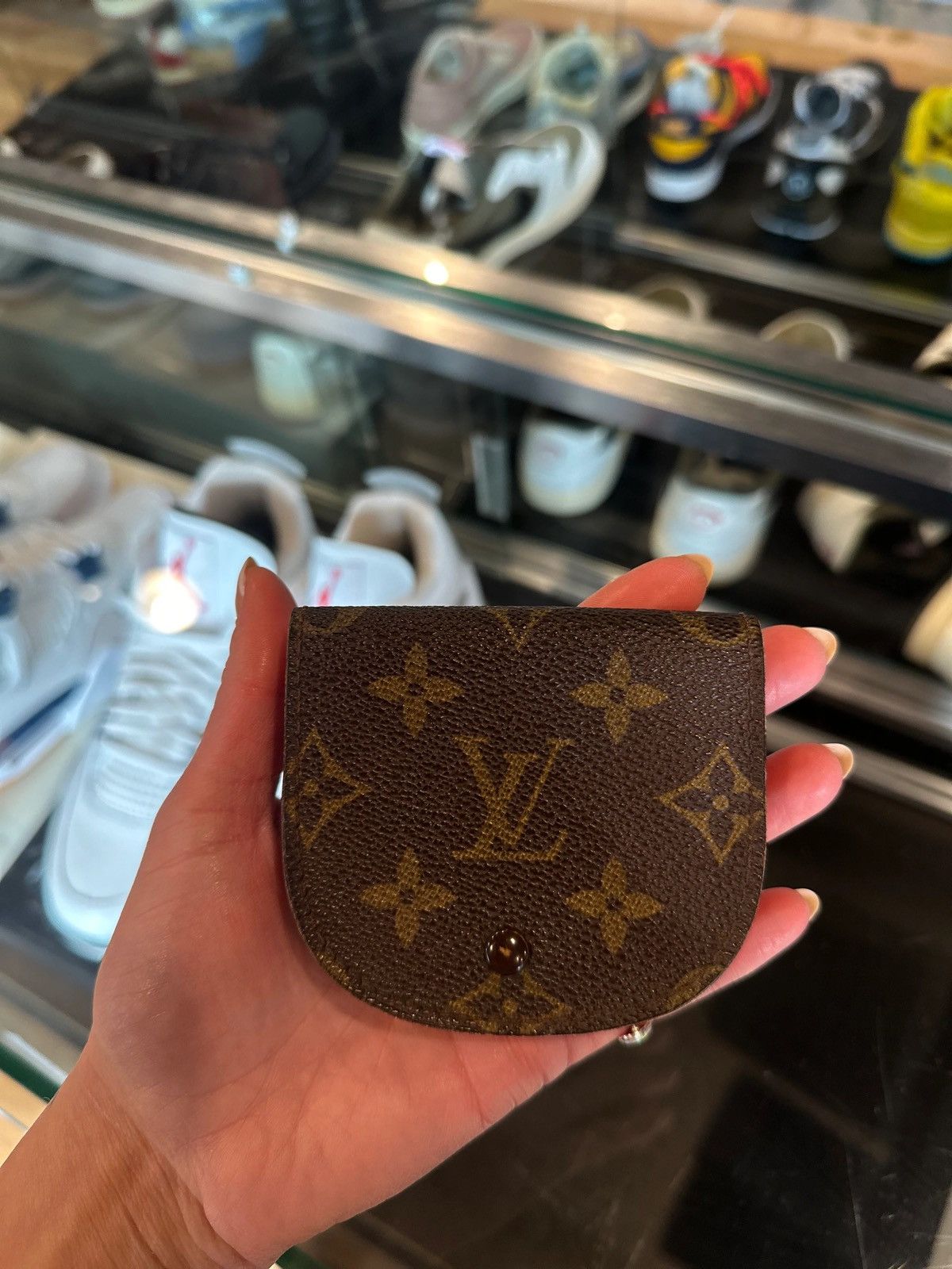 Louis Vuitton Louis Vuitton Brown Monogram Coin Pouch Size ONE SIZE - 1 Thumbnail