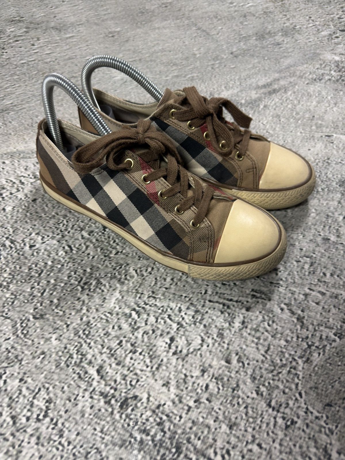 Burberry Burberry canvas low shoes Nova Check beige Size US 7 / IT 37 - 3 Thumbnail
