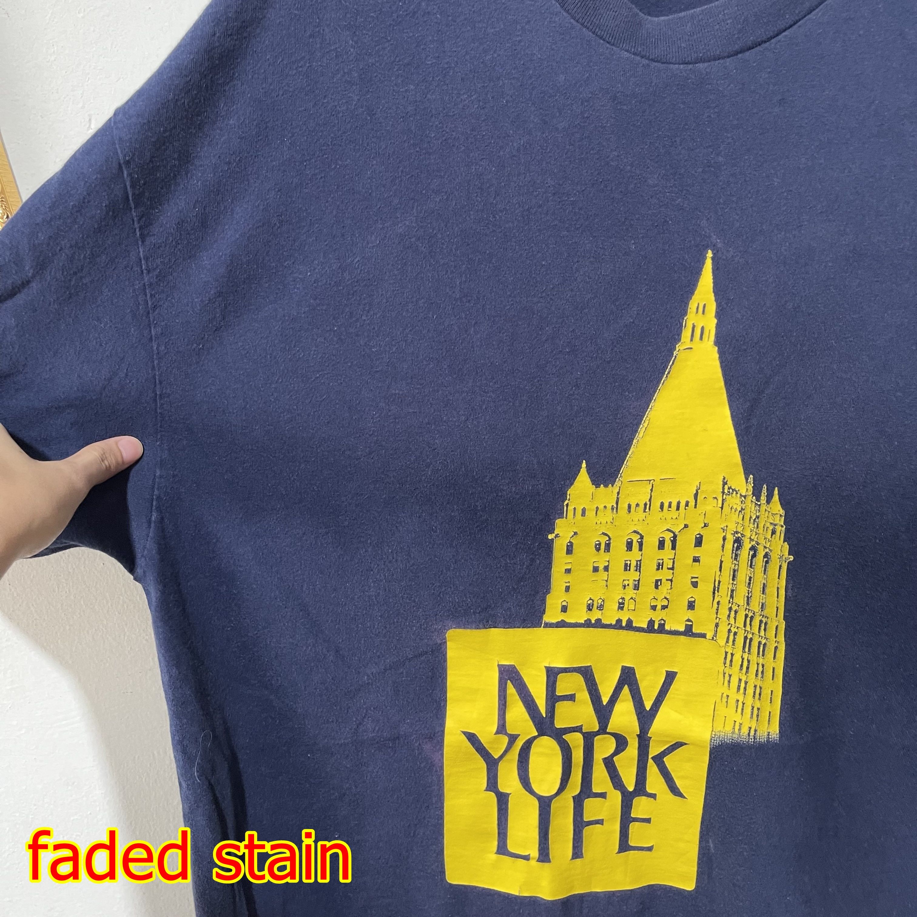 Vintage Vintage 90s New York Life T-Shirt Size US XL / EU 56 / 4 - 6 Thumbnail