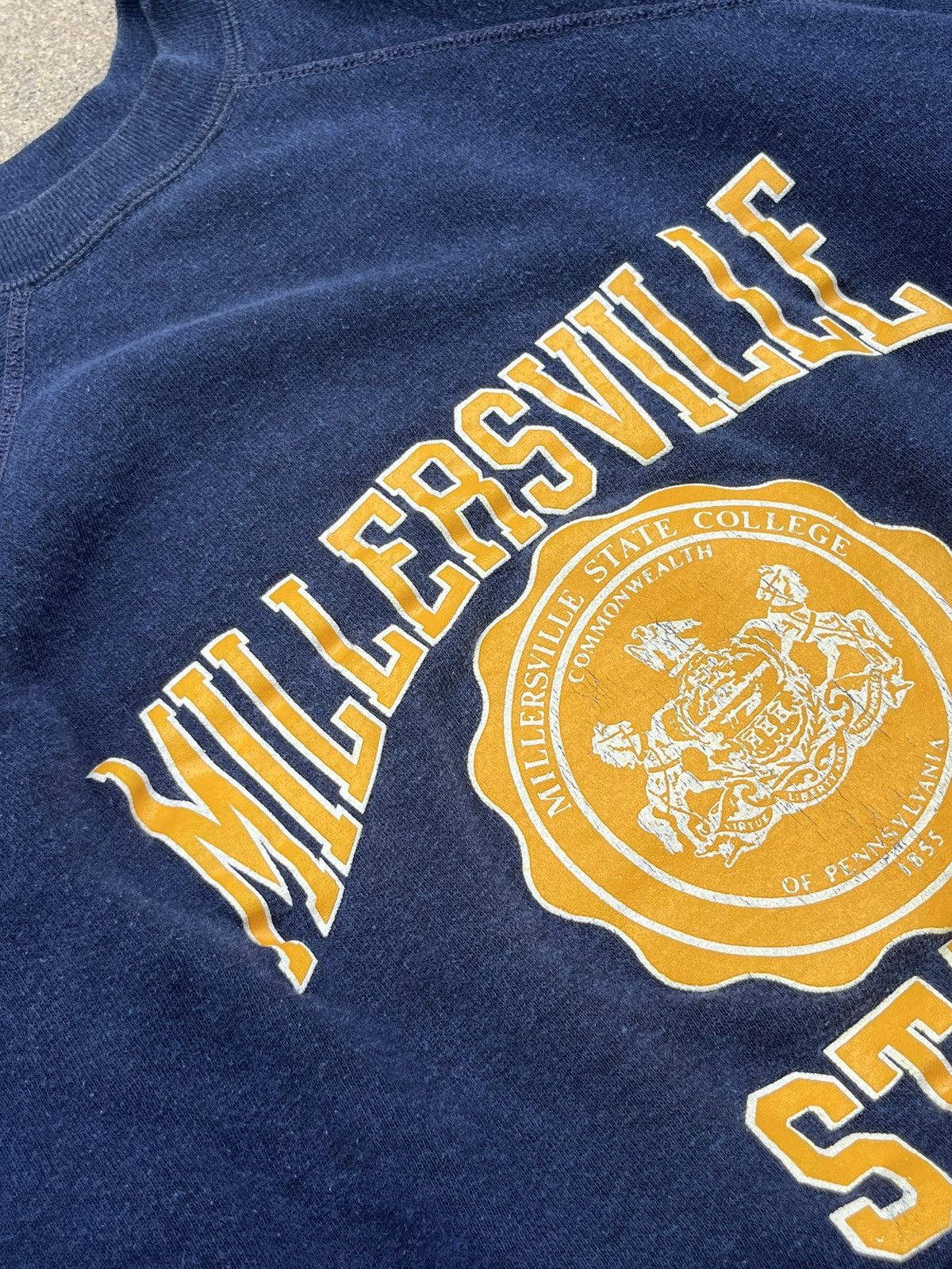 Vintage VINTAGE 80’S MILLERSVILLE STATE COLLEGE SWEATSHIRT Size US XS / EU 42 / 0 - 4 Thumbnail