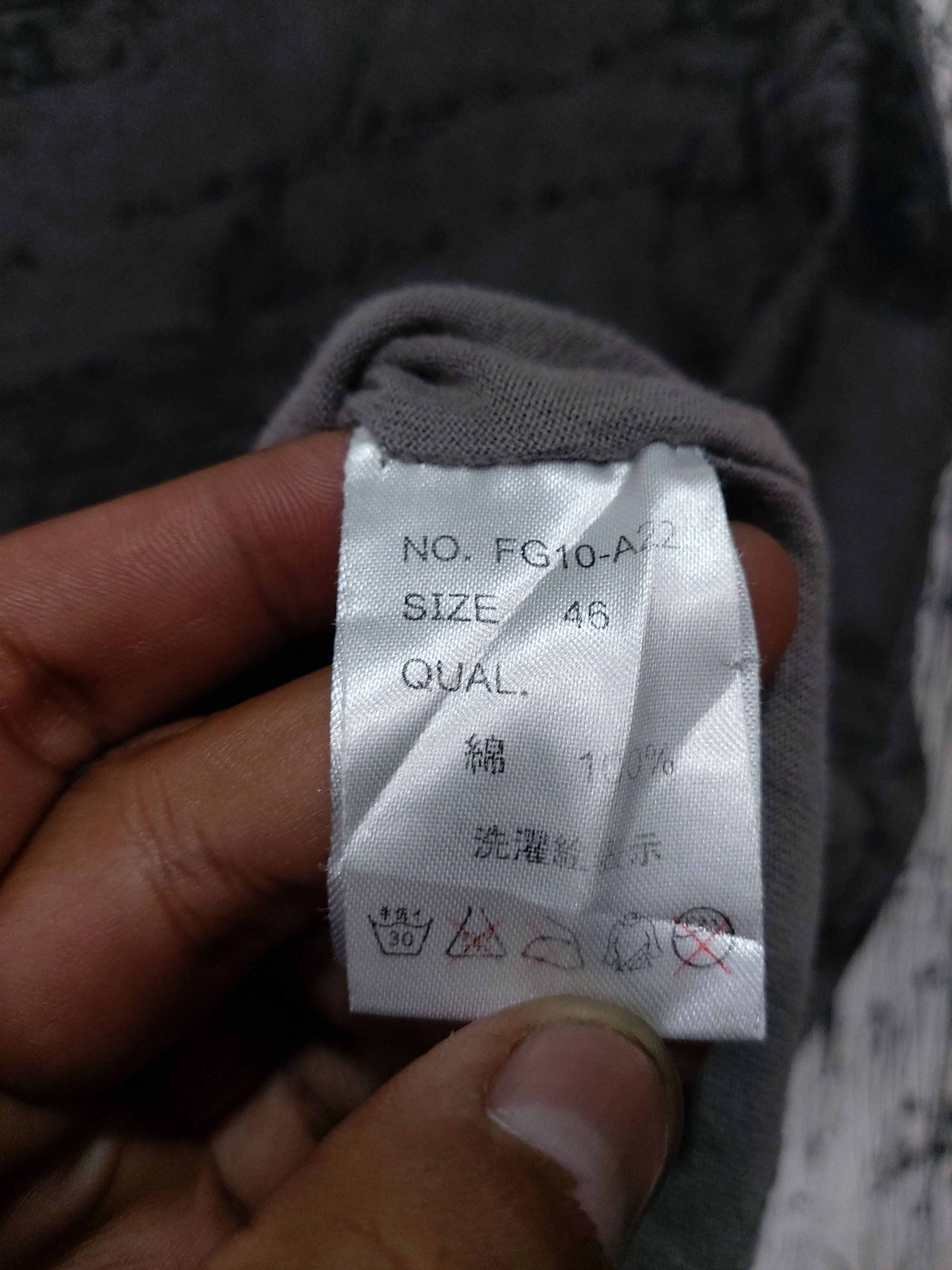 Japanese Brand Y2K FUGA NEWSPAPER PATTERN TANK TOPS Size US S / EU 44-46 / 1 - 4 Thumbnail