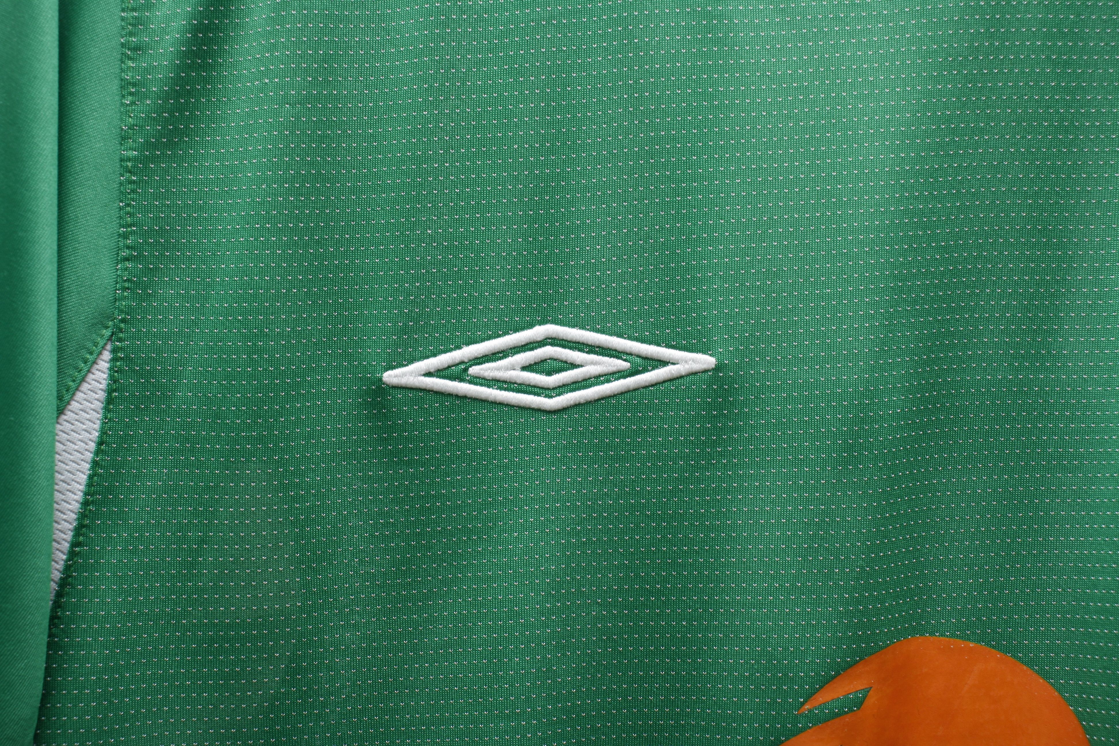 Umbro FA Ireland Umbro Eircom Jersey Original Football Shirt 04/06 Size US M / EU 48-50 / 2 - 4 Thumbnail