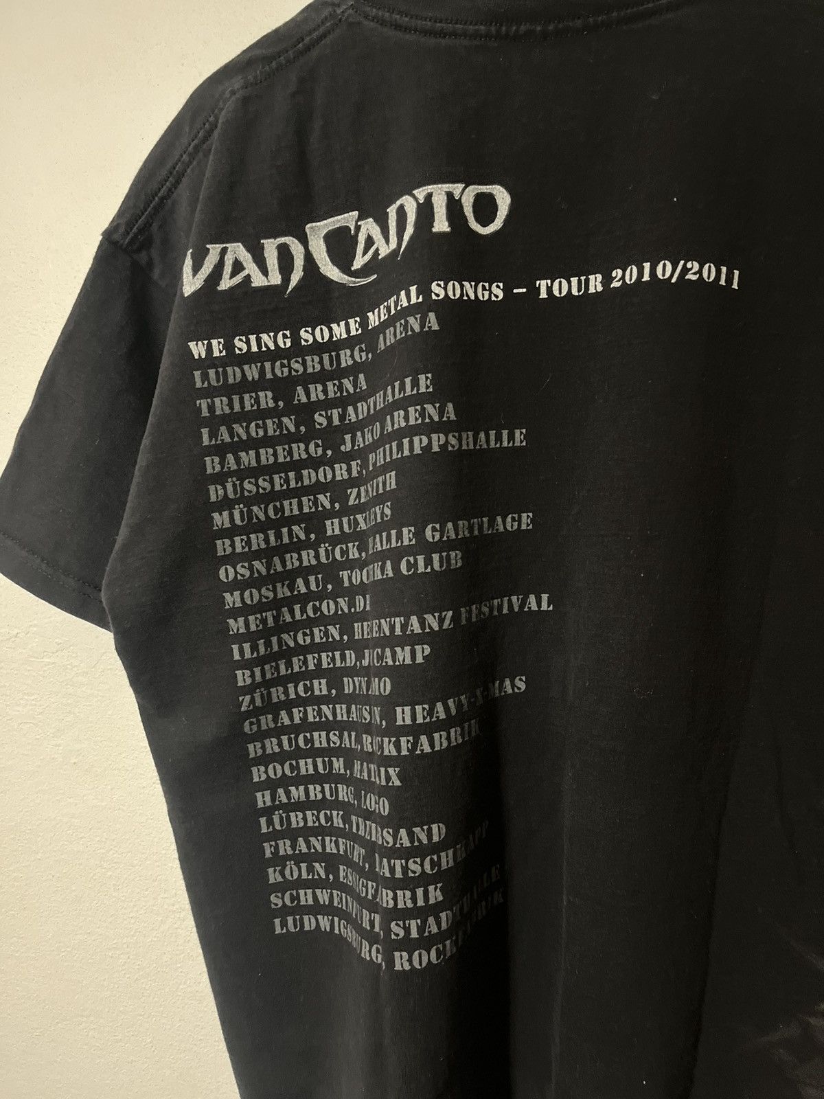 Fruit Of The Loom VAN CANTO - To Sing Some Metal Songs — Tour 2010/2011 Size US XL / EU 56 / 4 - 5 Thumbnail