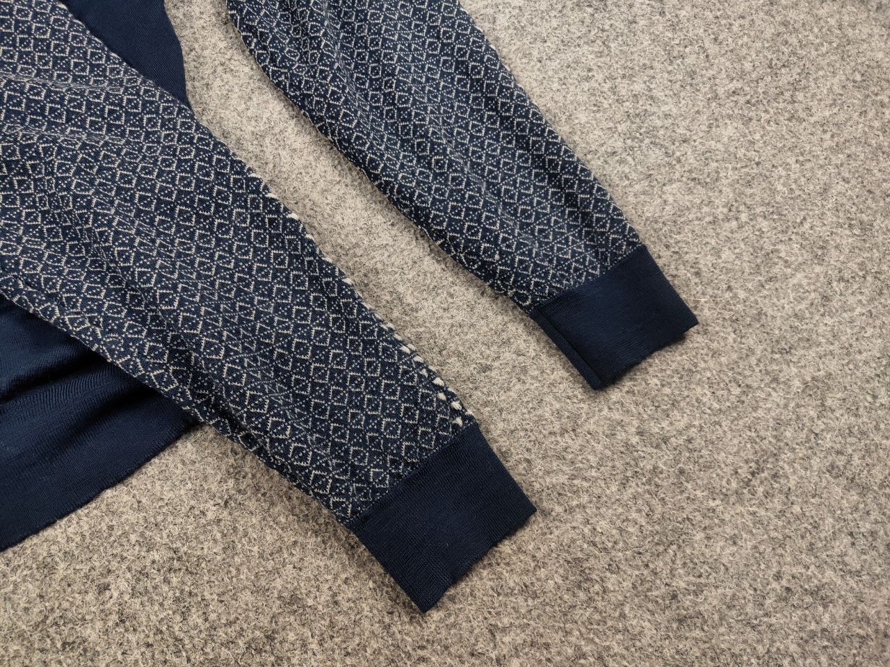 John Smedley John Smedley Classic Lana Wool Pattern Crew Check Sweater Size US L / EU 52-54 / 3 - 12 Thumbnail