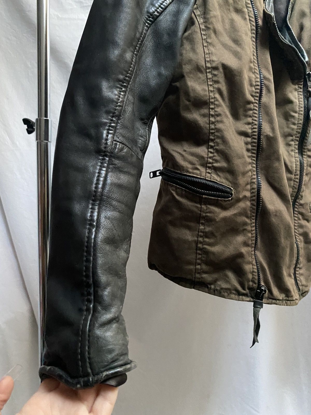 tigha Asymmetrical leather jacket Size M / US 6-8 / IT 42-44 - 4 Thumbnail