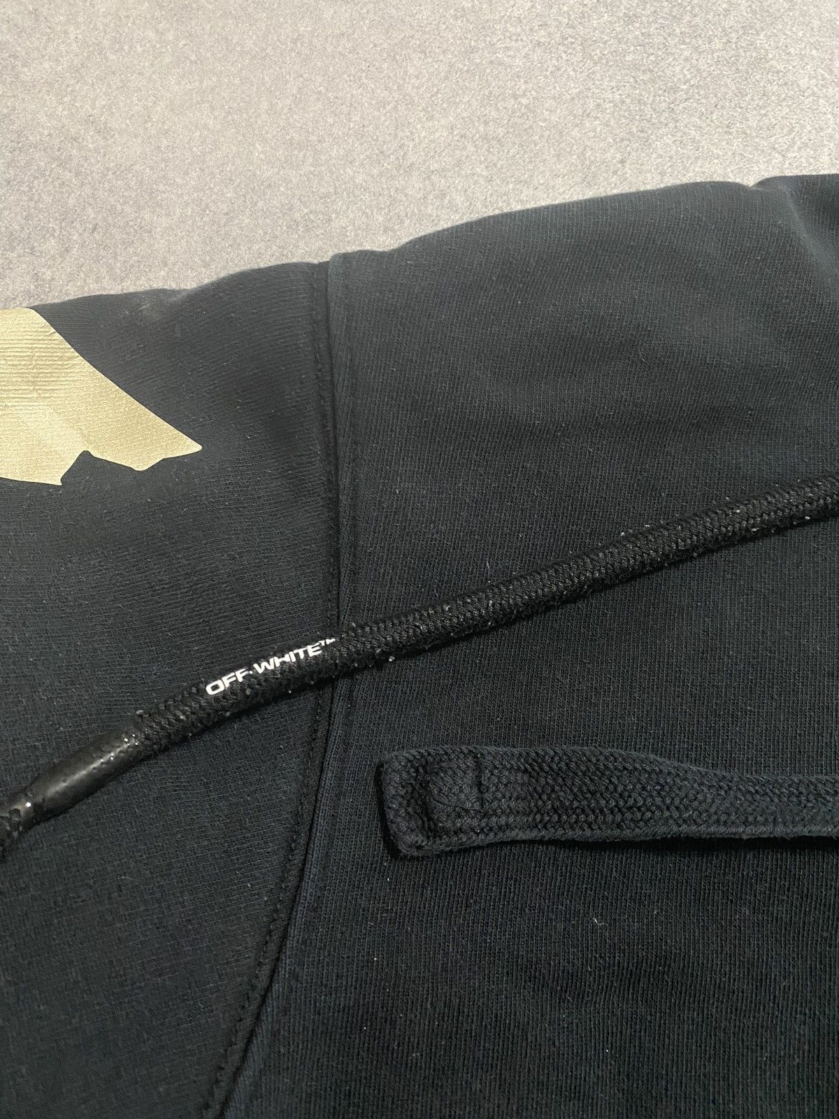 Off-White Off-White Gold Tape Arrow Hoodie Size XXS Size US XXS / EU 40 - 11 Thumbnail