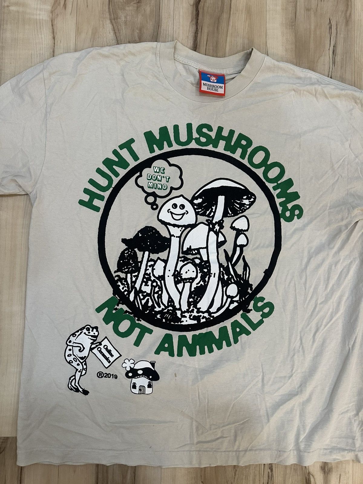 Online Ceramics Online Ceramics x Hunt Mushrooms Not Animals Size XL Size US XL / EU 56 / 4 - 2 Thumbnail