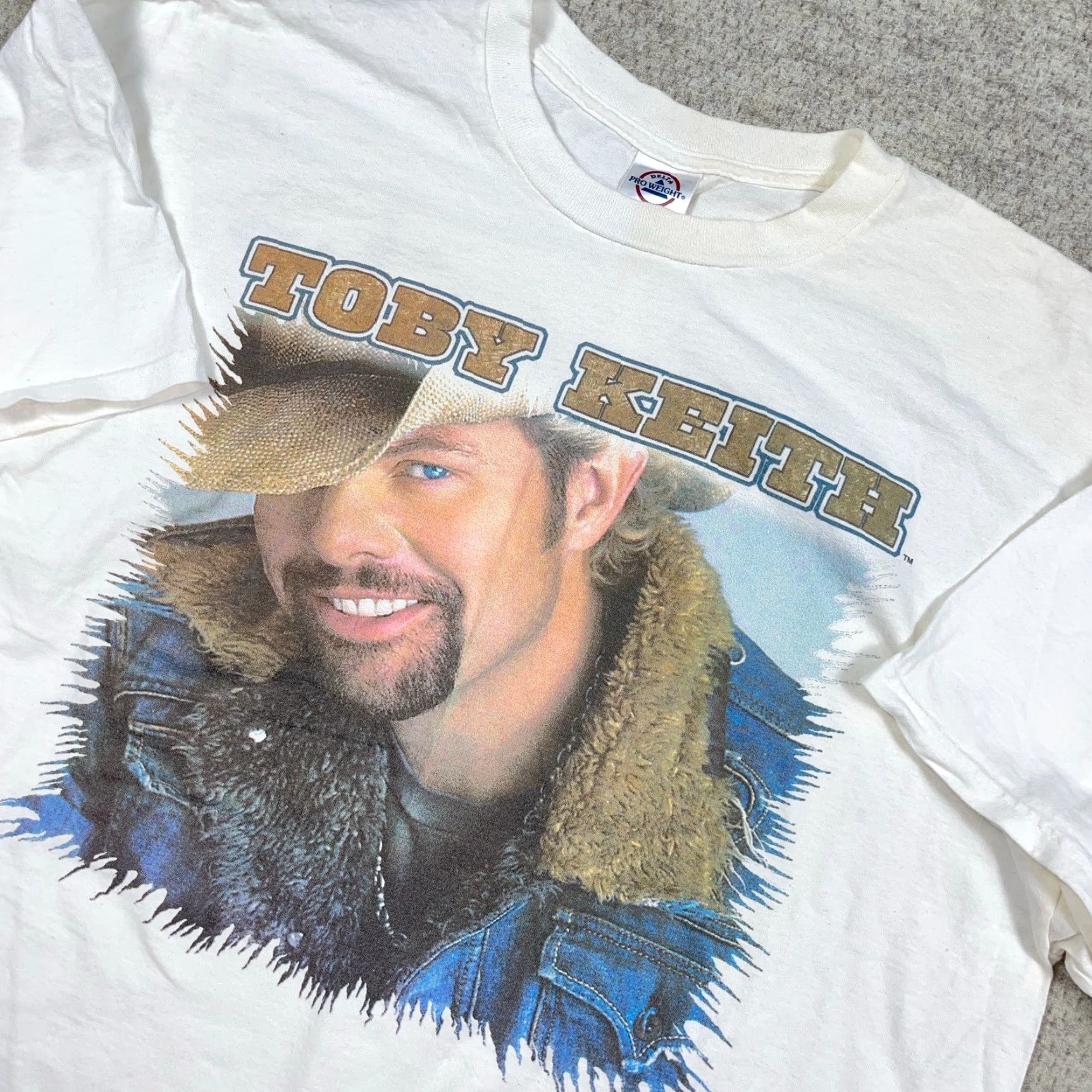 Delta VINTAGE Toby Keith Shirt Men 2XL White Band Tee 2000s Y2K Hookin Up Logo Graphic Print Casual T-Shirt Ladies? Size US XXL / EU 58 / 5 - 7 Thumbnail