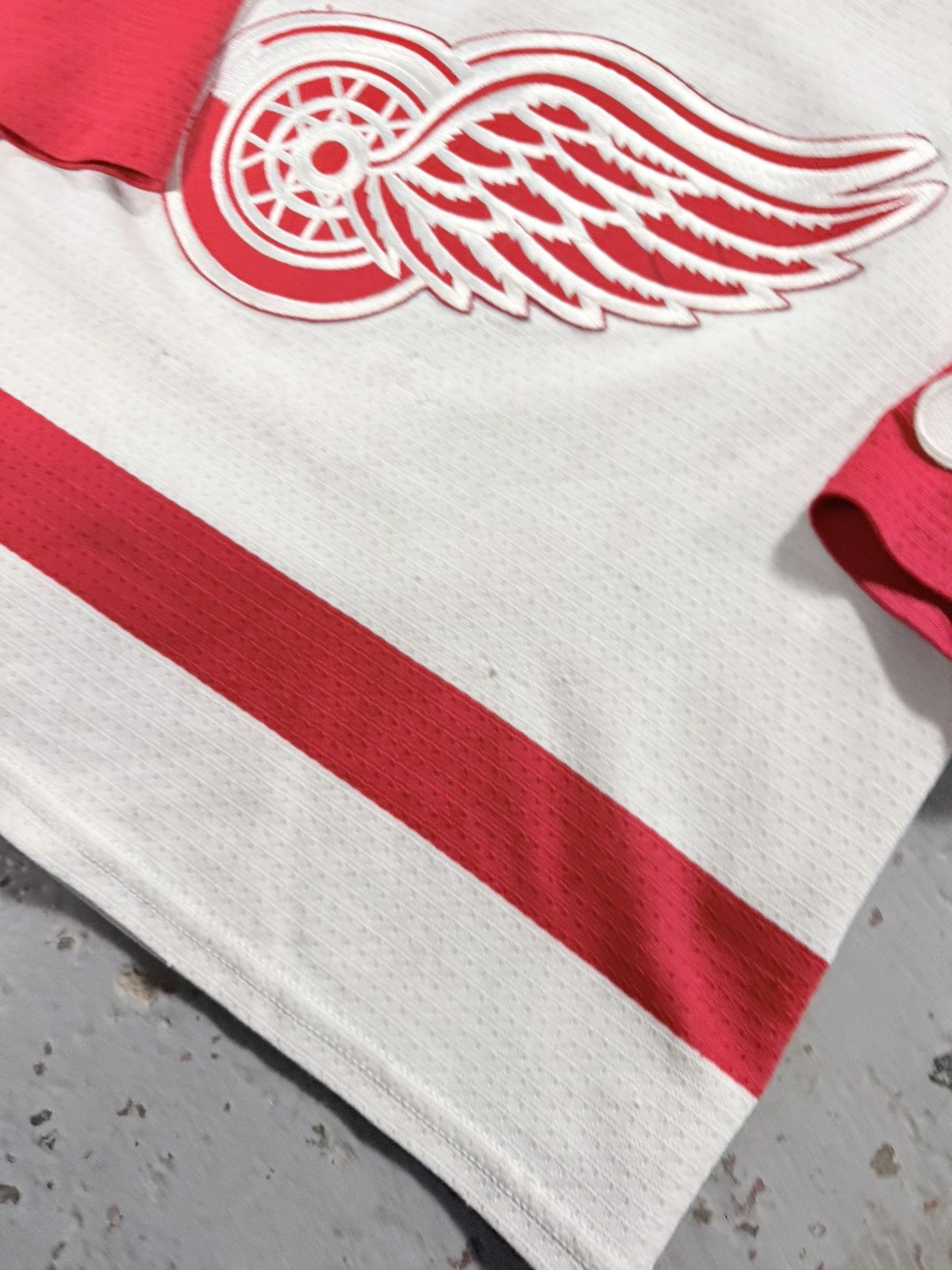 NHL Vintage Nike NHL Detroit Red Wings Jersey Size US S / EU 44-46 / 1 - 6 Thumbnail