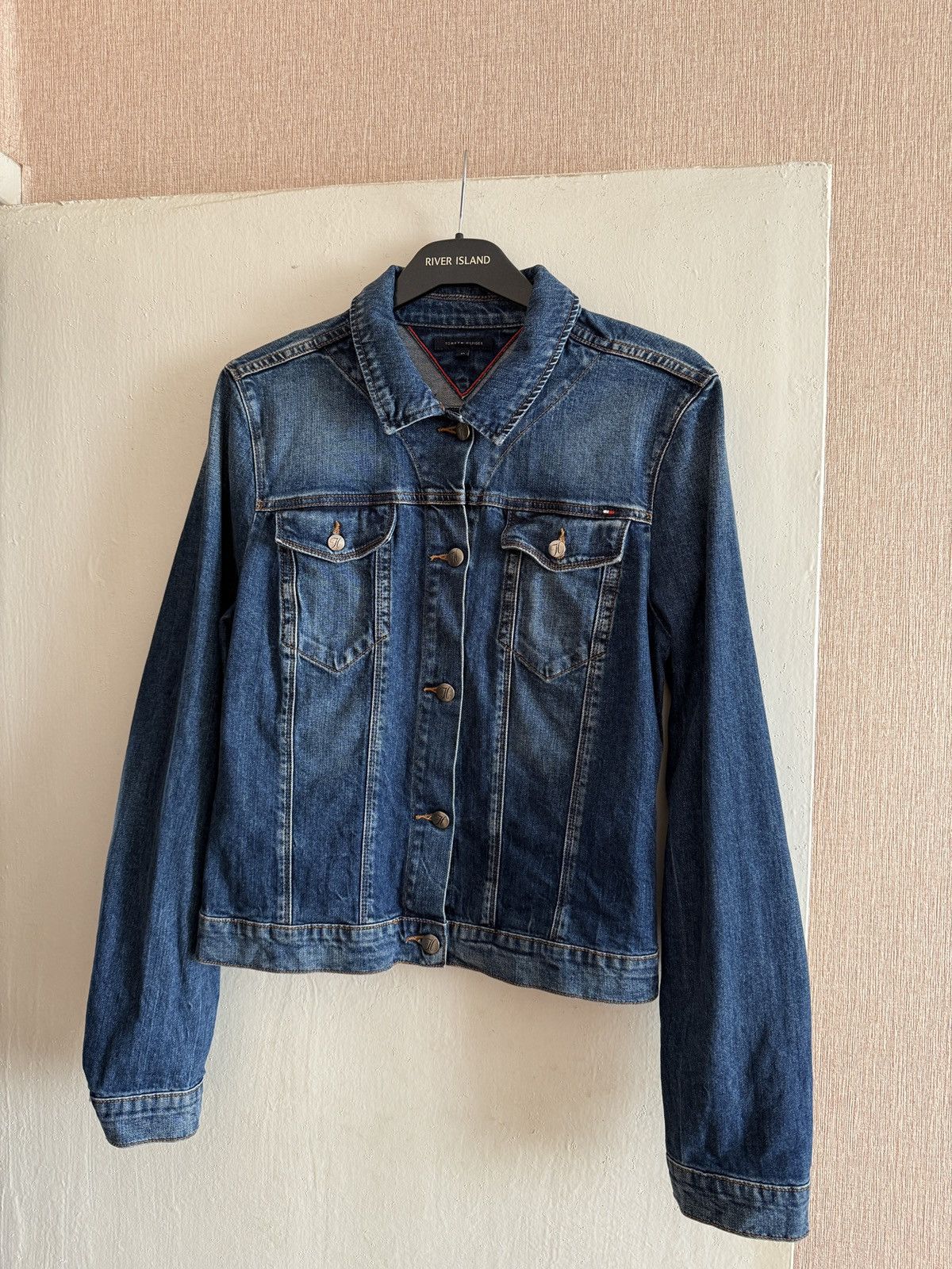 Tommy Hilfiger Vintage Tommy Hilfiger Denim Jacket Women Classic Trucker Size M / US 6-8 / IT 42-44 - 3 Thumbnail