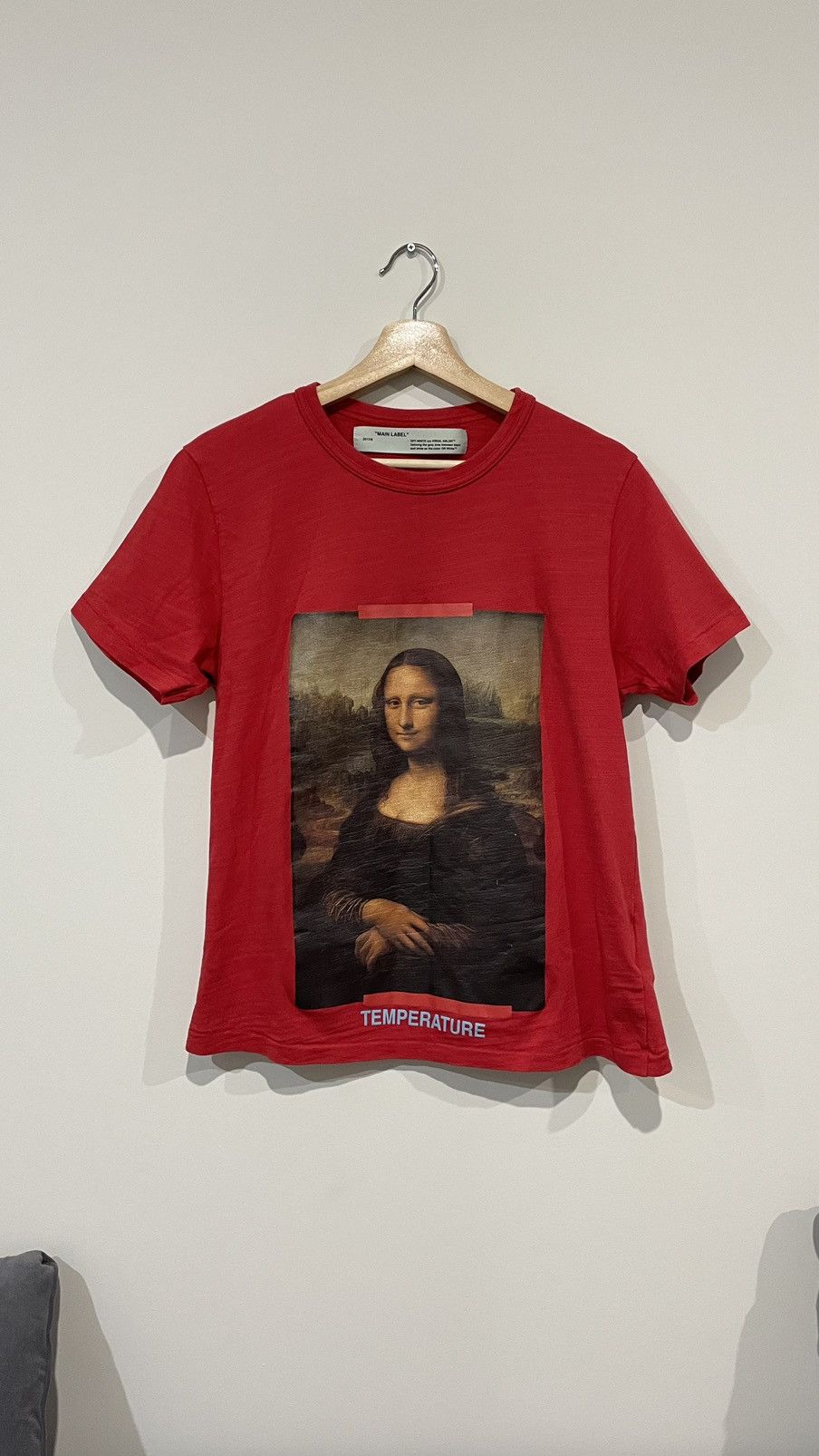 Off white mona lisa red shirt best sale