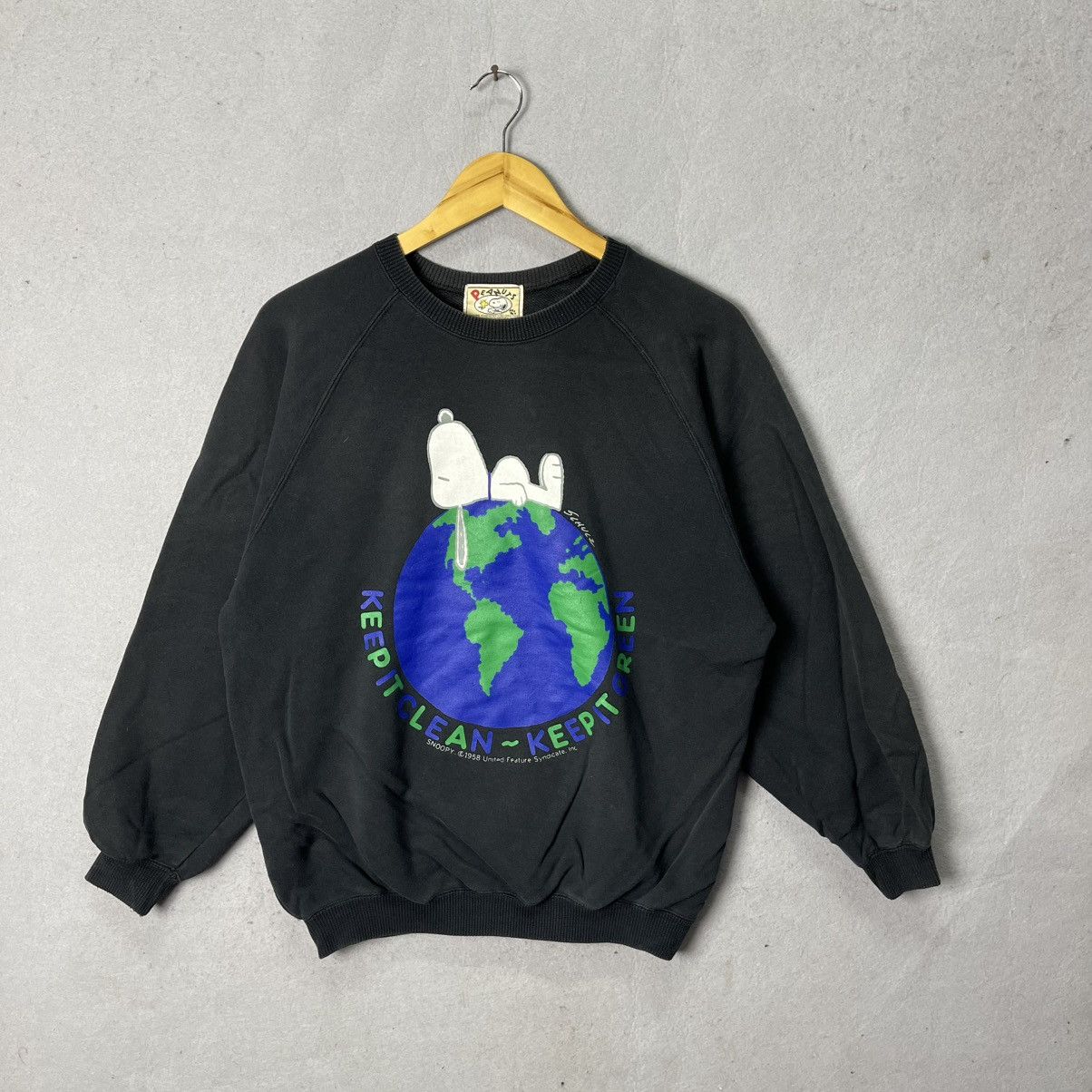 Peanuts Vintage Peanuts Snoopy Sweatshirt – USA Licensed 1980s/1990s Size US M / EU 48-50 / 2 - 1 Thumbnail