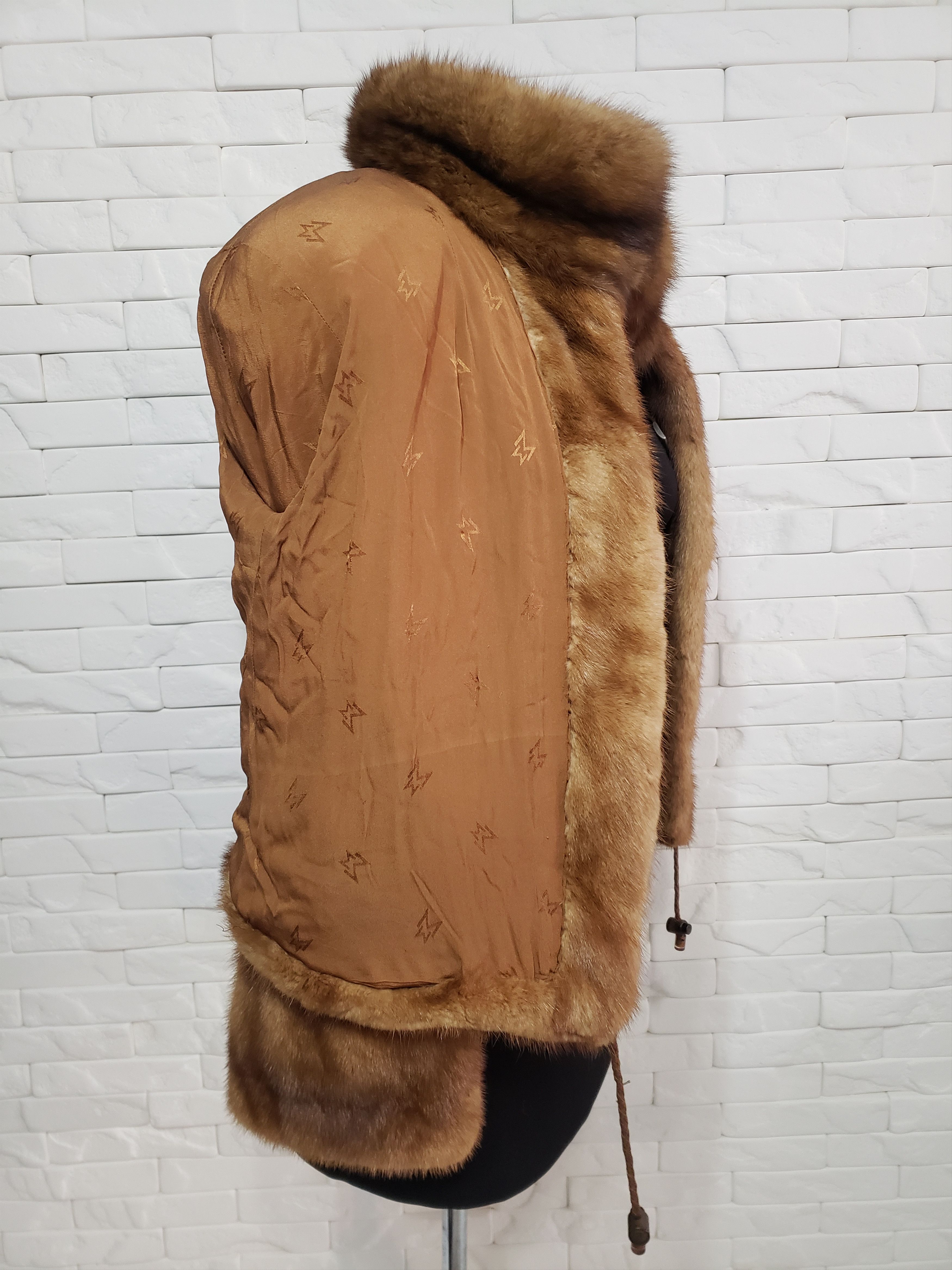 Uniqlo Stylish women's mink coat. Size M / US 6-8 / IT 42-44 - 9 Thumbnail
