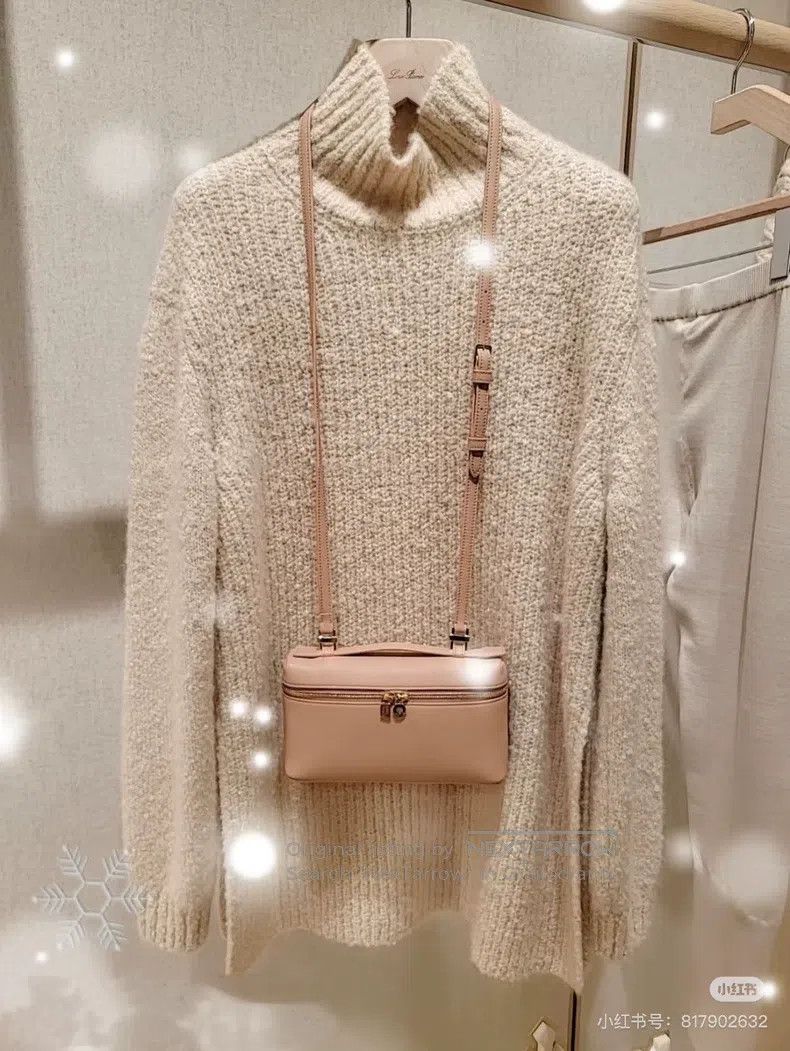 Loro Piana Loro Piana Beige Cashmere Sweater Size S / US 4 / IT 40 - 1 Thumbnail