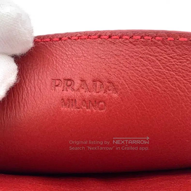 Prada Prada Red triangle logo mobile phone bag Size ONE SIZE - 7 Thumbnail