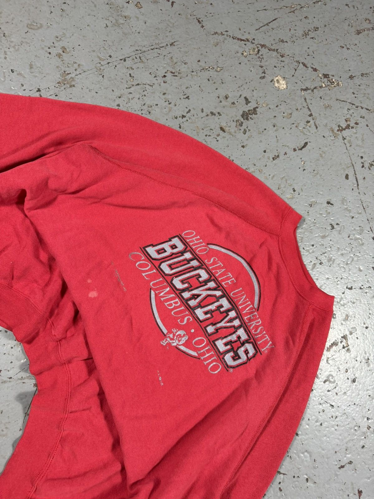 NCAA Vintage Distressed Sun Faded Ohio State Buckeyes Sweater Size US XL / EU 56 / 4 - 3 Thumbnail