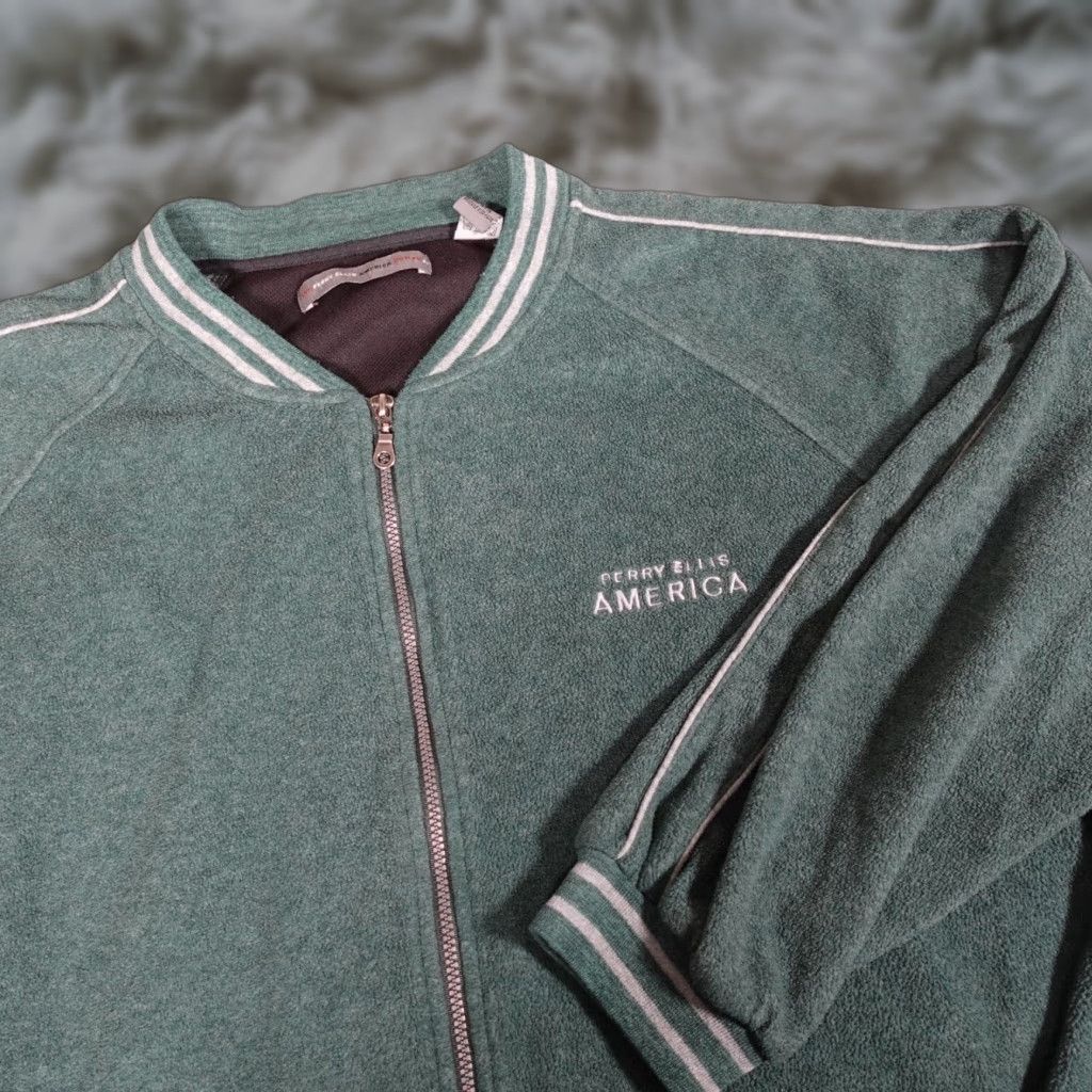 Perry Ellis VINTAGE Perry Ellis America Active Bomber Jacket Men 2XL Green Full Zip 90s Embroidered Logo Mid-Length Size US XXL / EU 58 / 5 - 1 Thumbnail