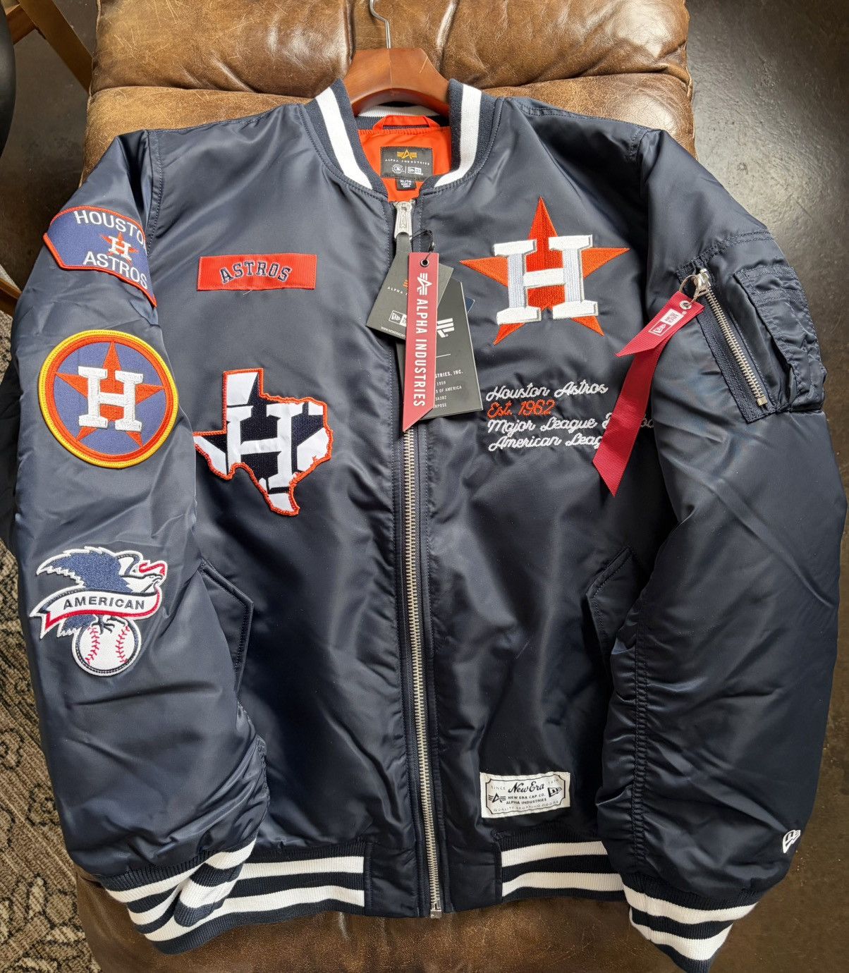 Alpha Industries × New Era Alpha Industries x New Era Astros MA-1 Bomber Jacket - XL Size US XL / EU 56 / 4 - 5 Thumbnail