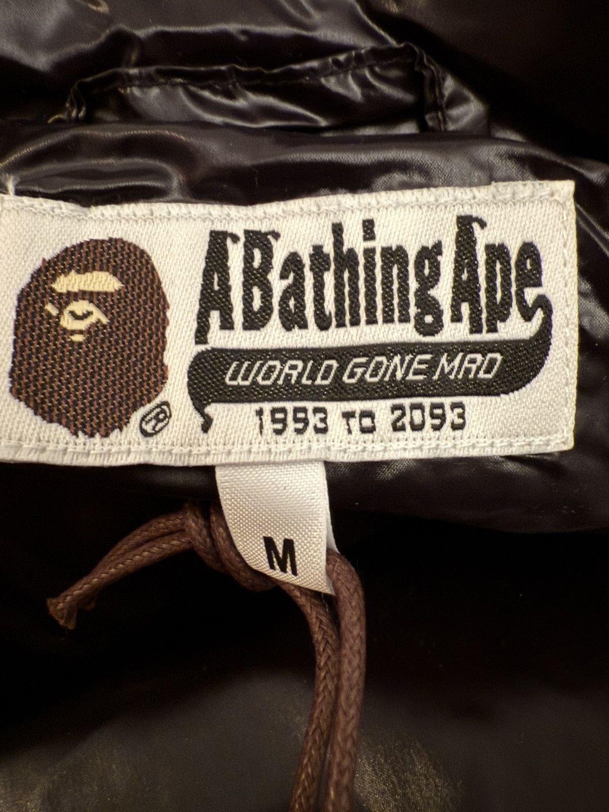 Bape GOAT Exclusive BAPE Nylonetal Badge Relaxed Fit Padded Vest Size US M / EU 48-50 / 2 - 14 Thumbnail