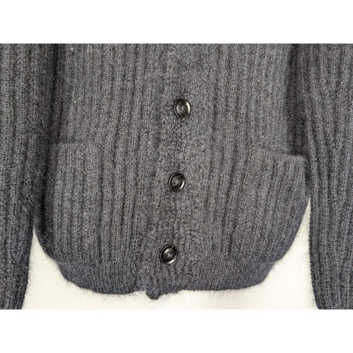Tom Ford o1rshd1 CC20 Cardigan in Gray Size US M / EU 48-50 / 2 - 6 Thumbnail