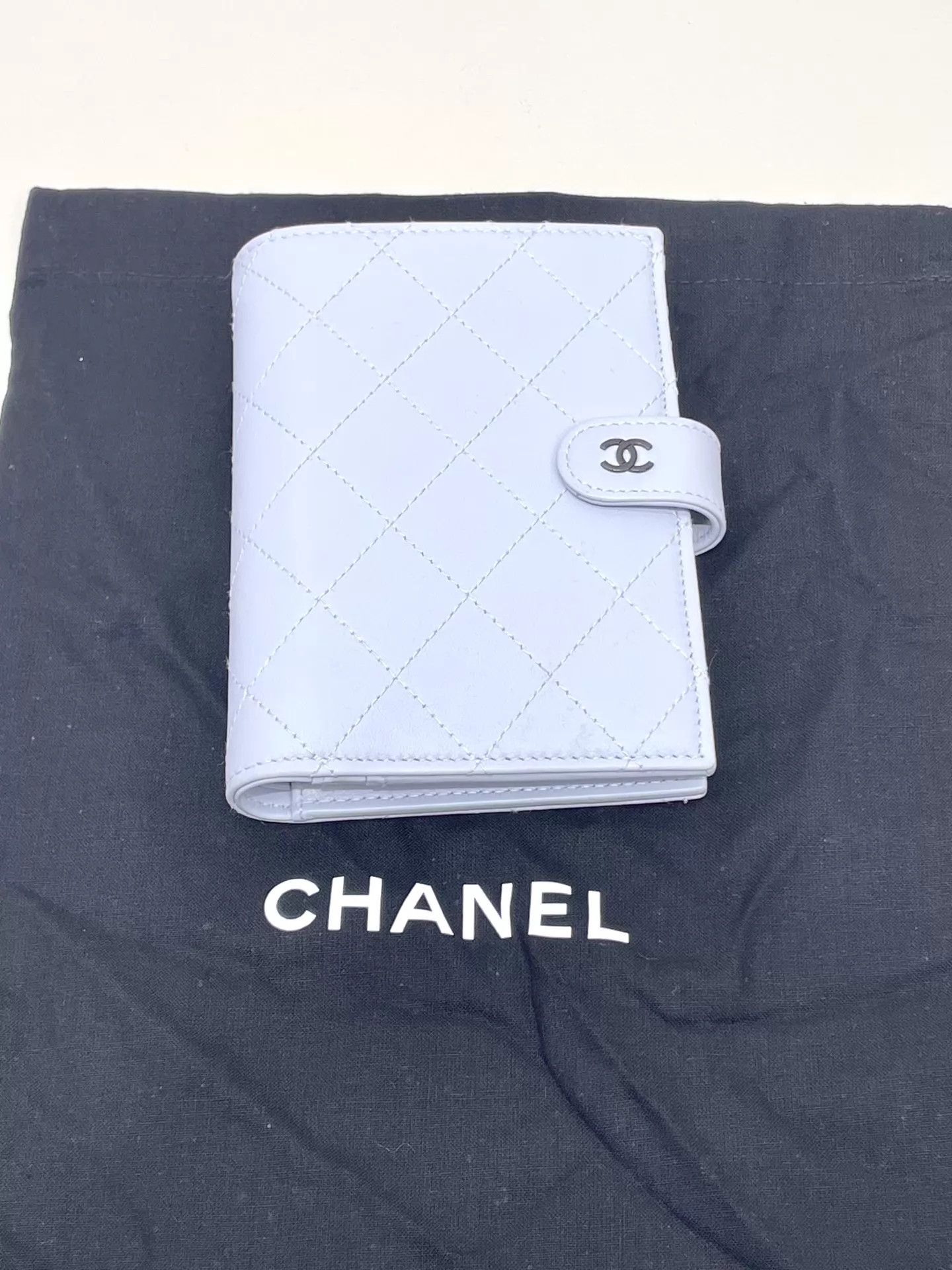 Chanel Chanel 24P Charcoal Passport Cardholder 98N Size ONE SIZE - 1 Thumbnail