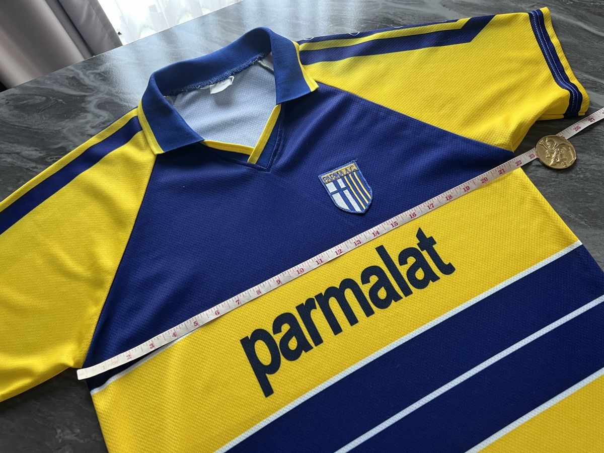 Soccer Jersey : Parmalat A.C. Arm Champion Tape