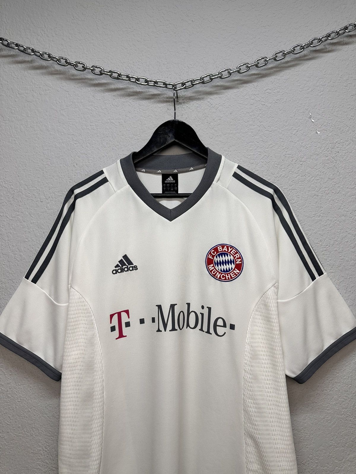 Adidas BAYERN MUNICH 2002/3 FOOTBALL ADIDAS Soccer jersey VINTAGE Size US L / EU 52-54 / 3 - 2 Thumbnail