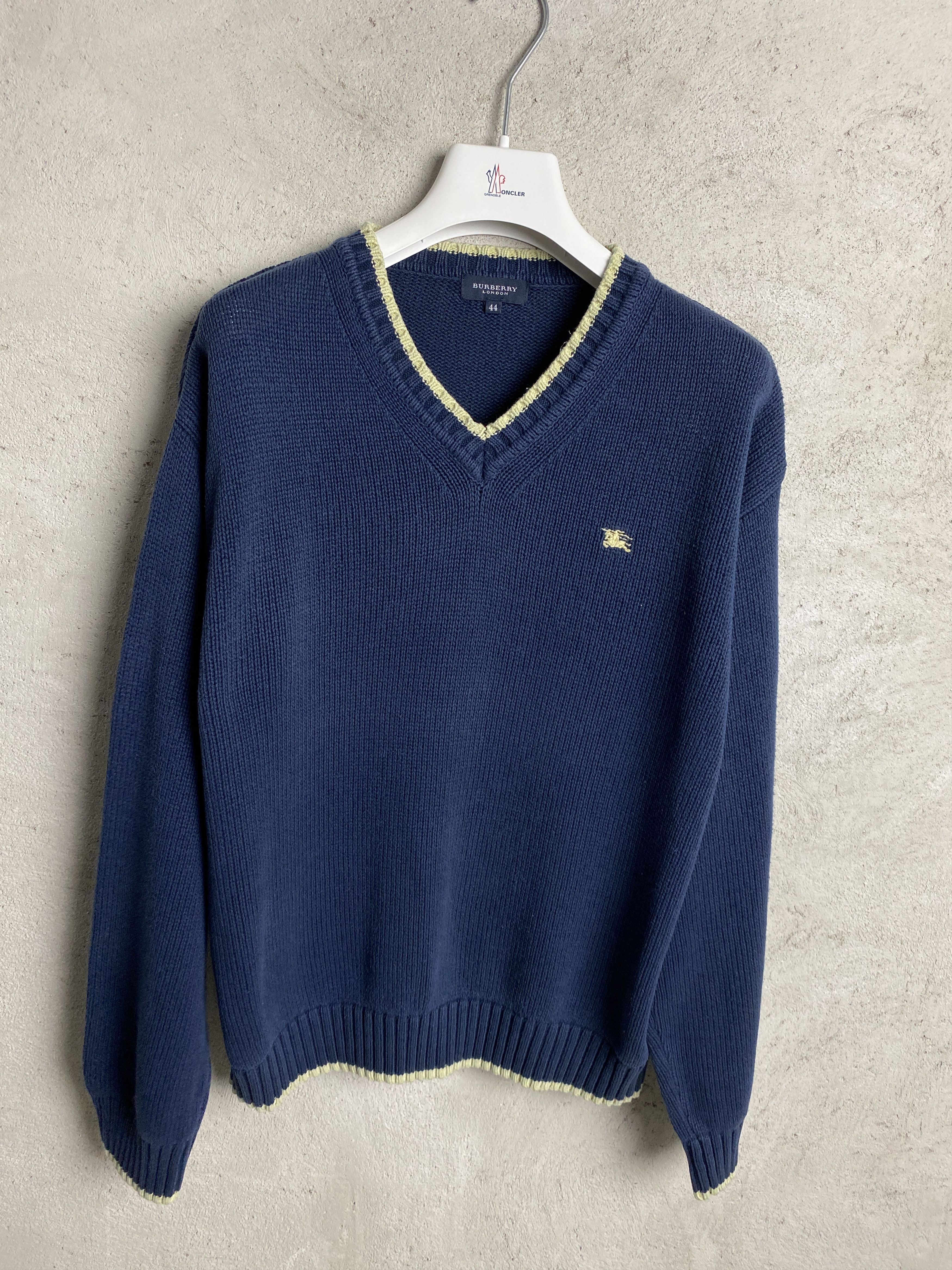 Burberry Burberry vintage small logo sweater knitwear Size US S / EU 44-46 / 1 - 1 Thumbnail