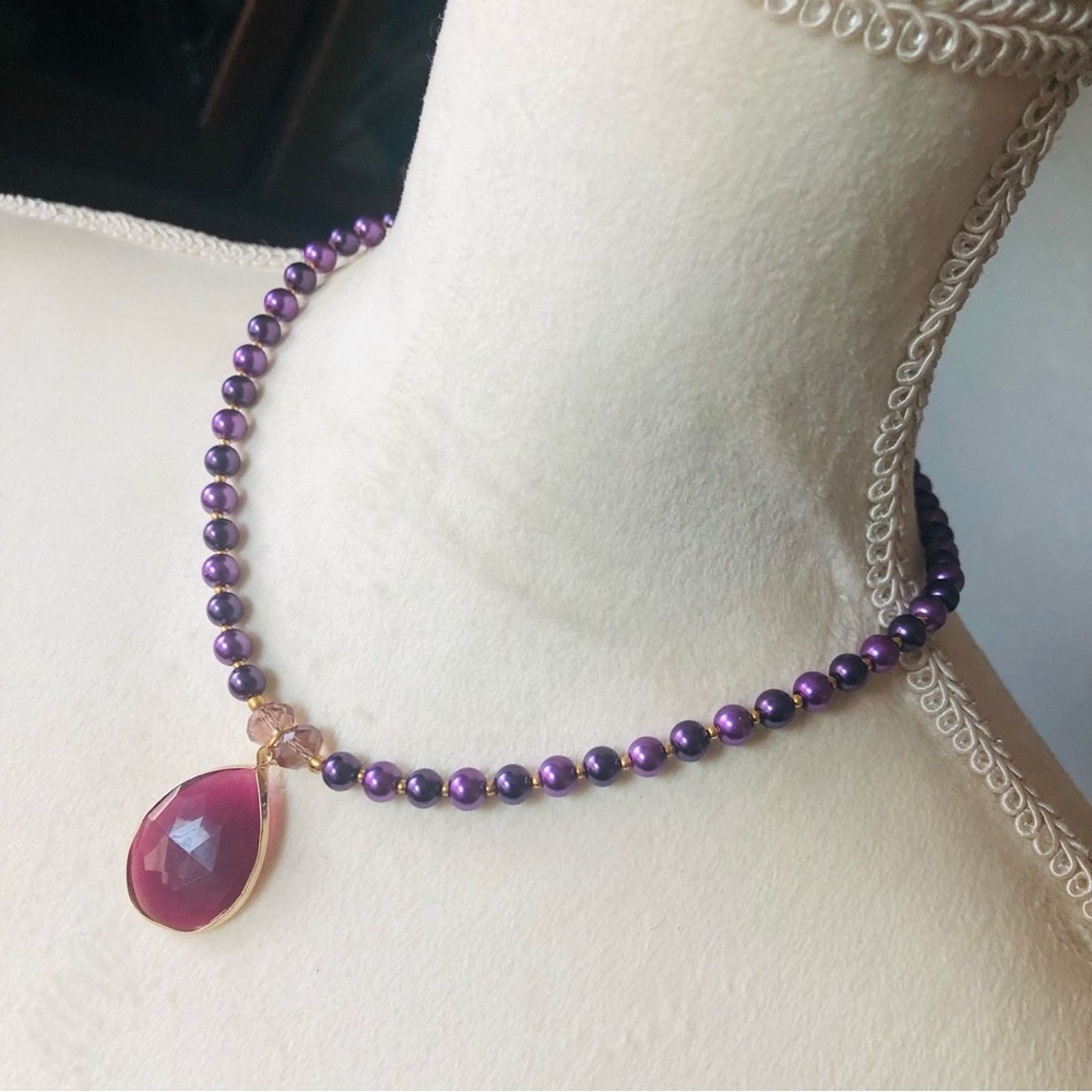 Handmade Handcrafted repurpose framed purple raindrop Pearl necklace Size ONE SIZE - 6 Thumbnail