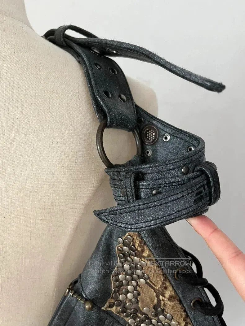 KMRii Studded Snake Skin Crossbody Bag. Size ONE SIZE - 4 Thumbnail