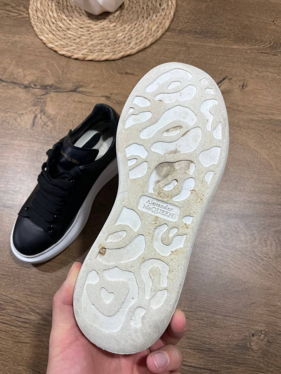 Alexander McQueen Alexander McQueen Oversized Sneakers Size 36 Size US 6 / IT 36 - 15 Thumbnail