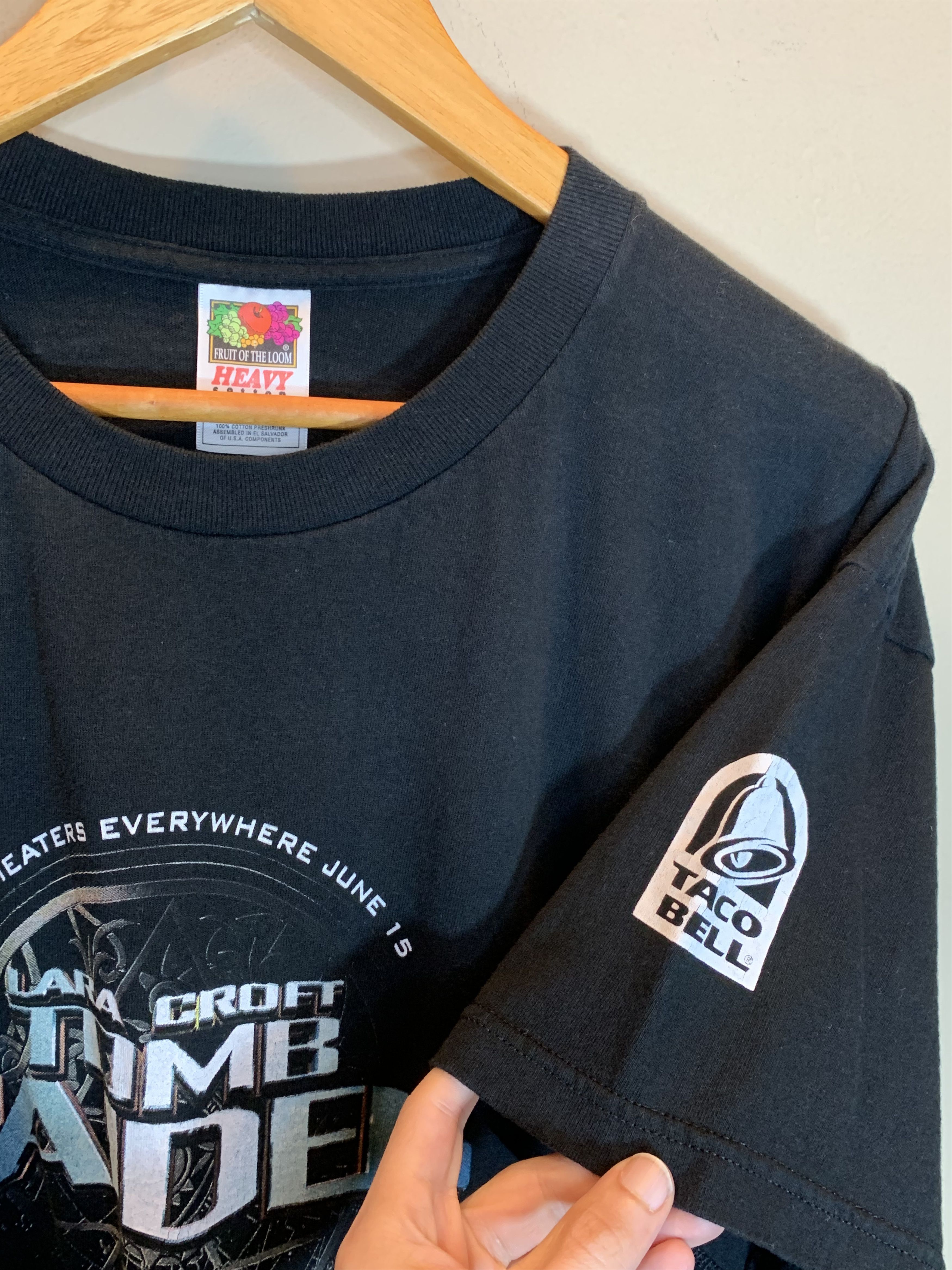 Vintage RARE* Vintage Lara Croft Tomb Raider Movie Taco Bell T-Shirt Size US XL / EU 56 / 4 - 3 Thumbnail