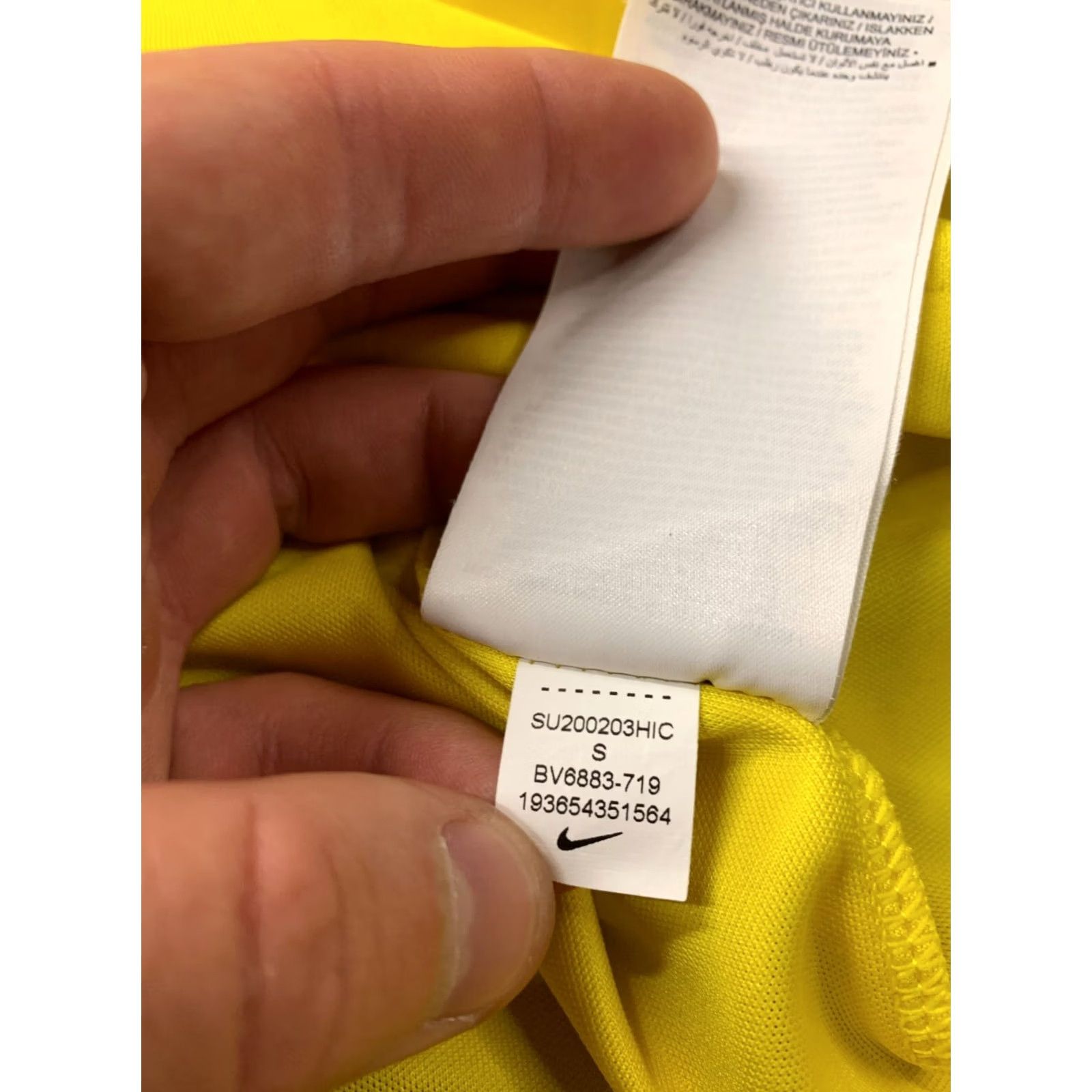 Nike NIKE DRI-FIT PARK ORIGINAL 2020 MEN SHIRT T-Shirt SIZE S Yellow and Black Football Jersey Short Sleeve Crew Neck Nike Park Mens Size US S / EU 44-46 / 1 - 6 Thumbnail