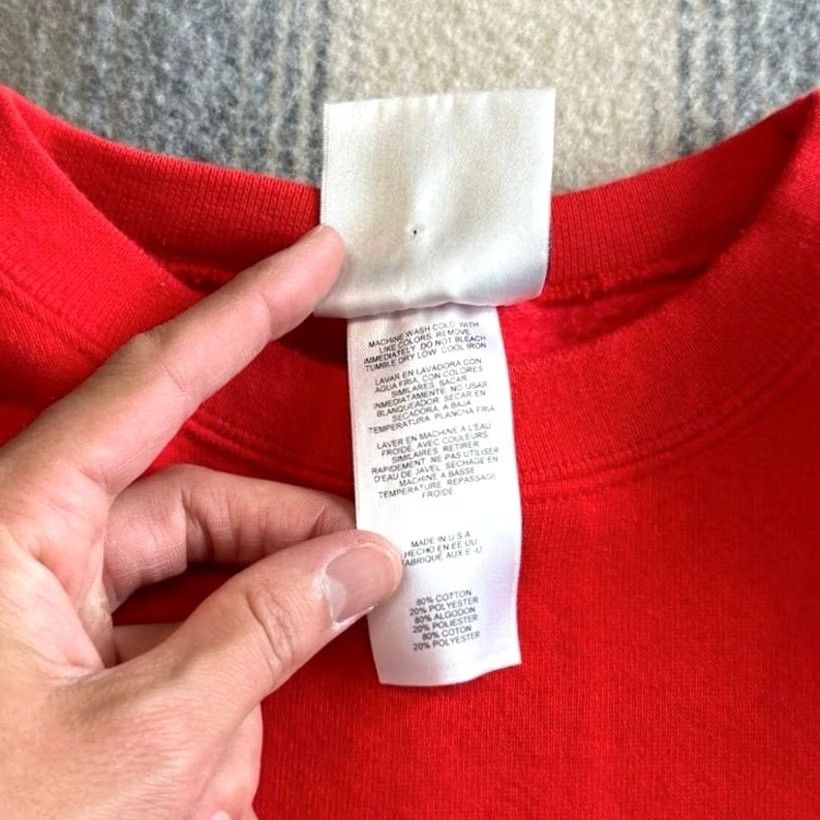 Adidas VINTAGE 90s Adidas Red Crewneck Sweatshirt Size Medium Made In USA Mens Size US M / EU 48-50 / 2 - 4 Thumbnail