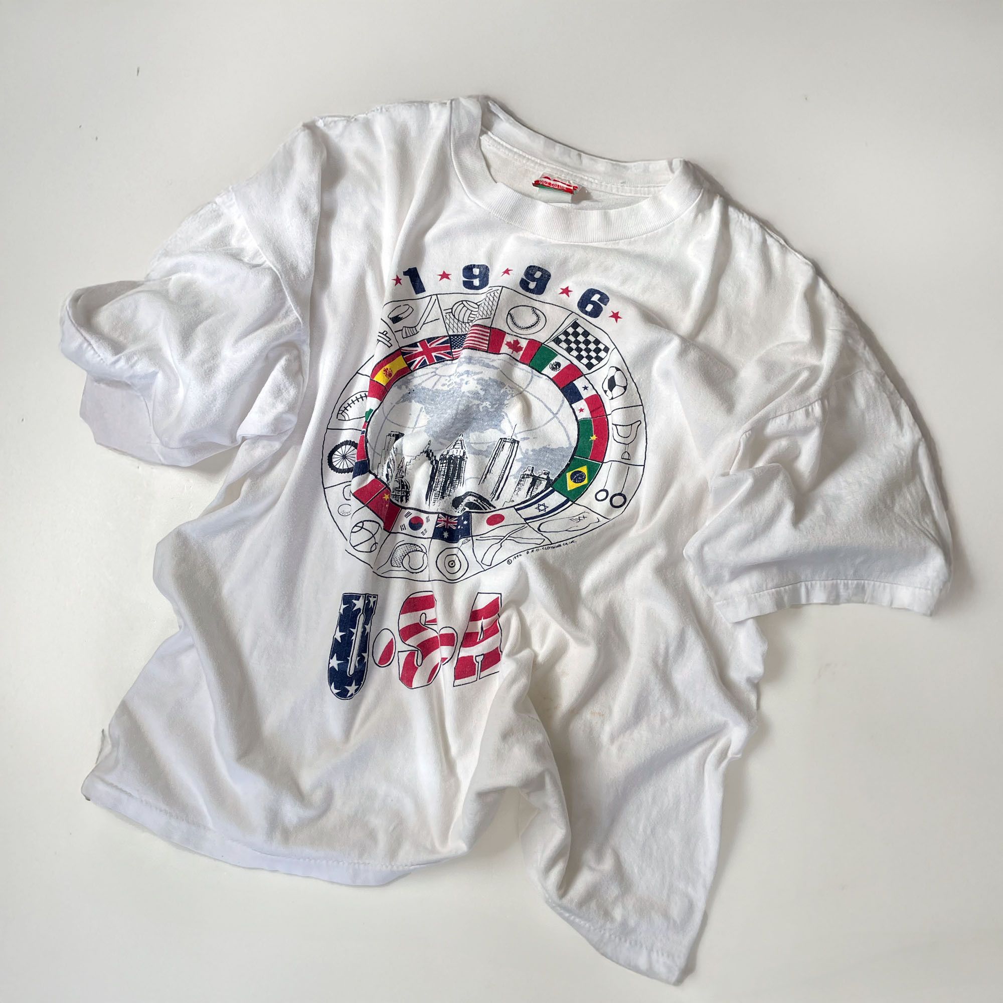 Vintage 90s VIntage Sport Flag T-Shirt XL Q-TEES 100% Cotton Size US XL / EU 56 / 4 - 11 Thumbnail