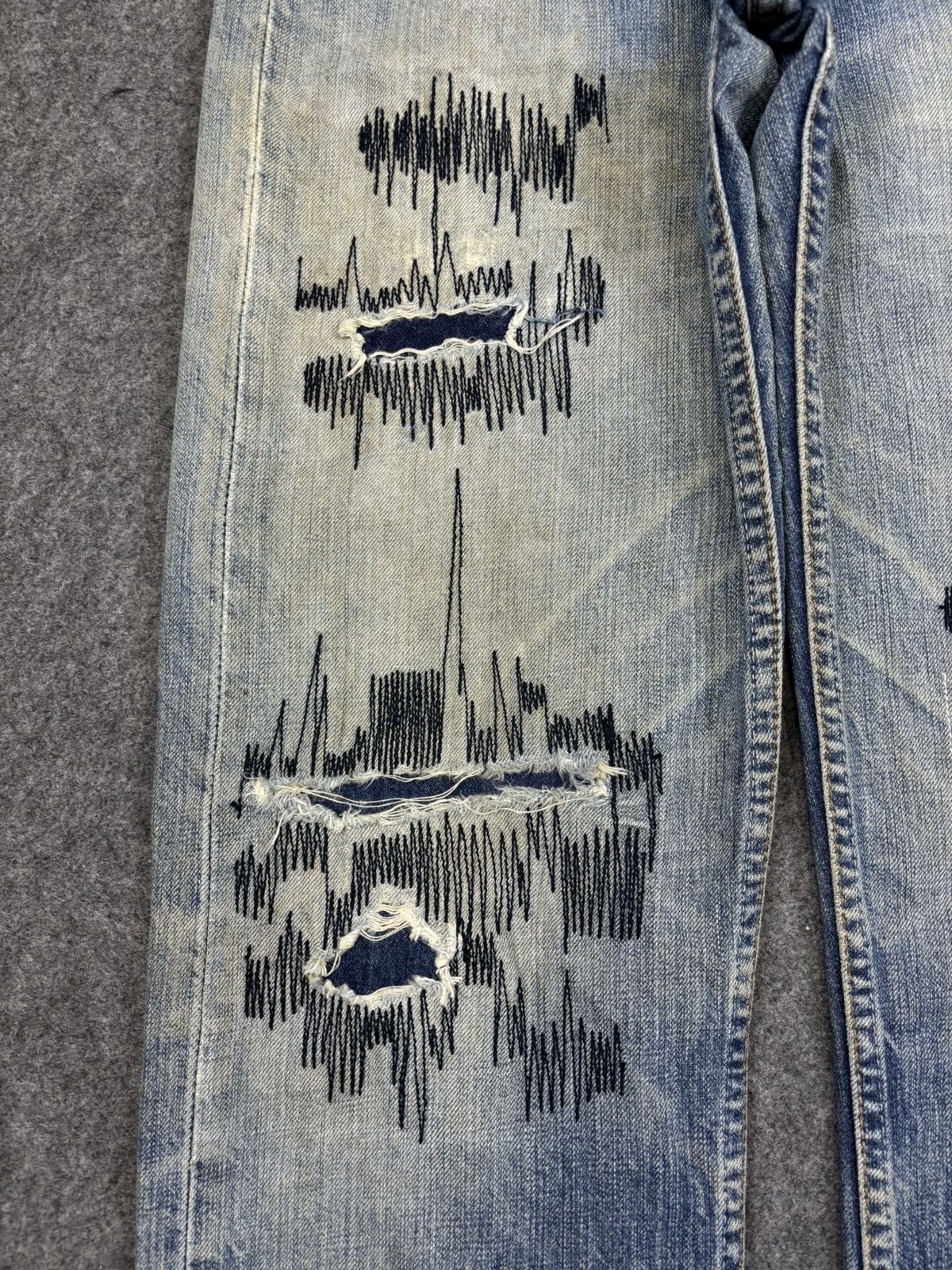 Levi's 💥Thrashed💥Vintage Levis 501 Crazy Rework Denim F823 Size US 28 / EU 44 - 6 Thumbnail